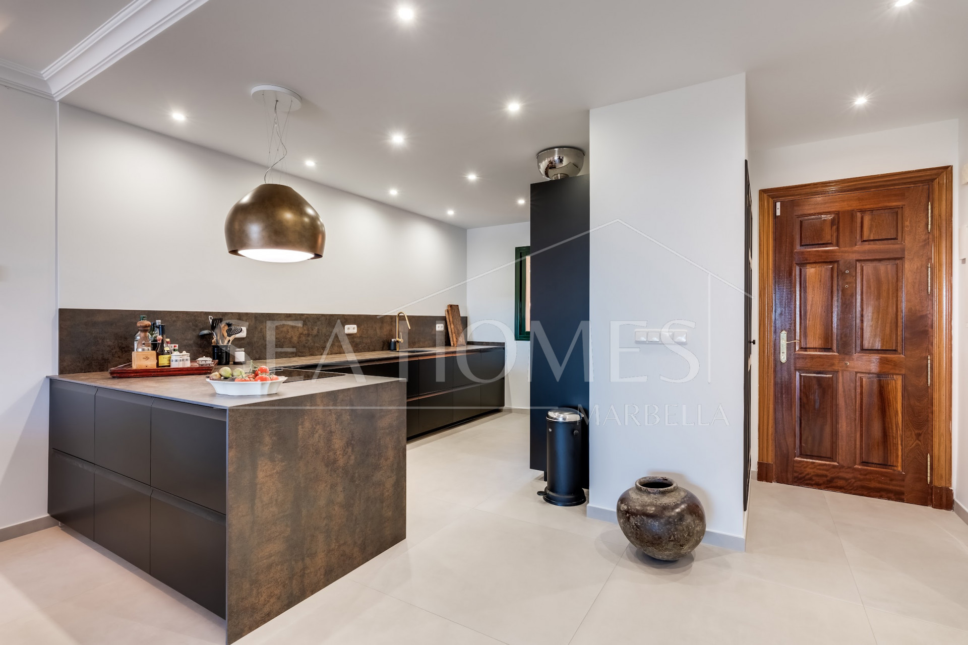 Luxury 3-Bedroom Apartment with Stunning Mediterranean Views