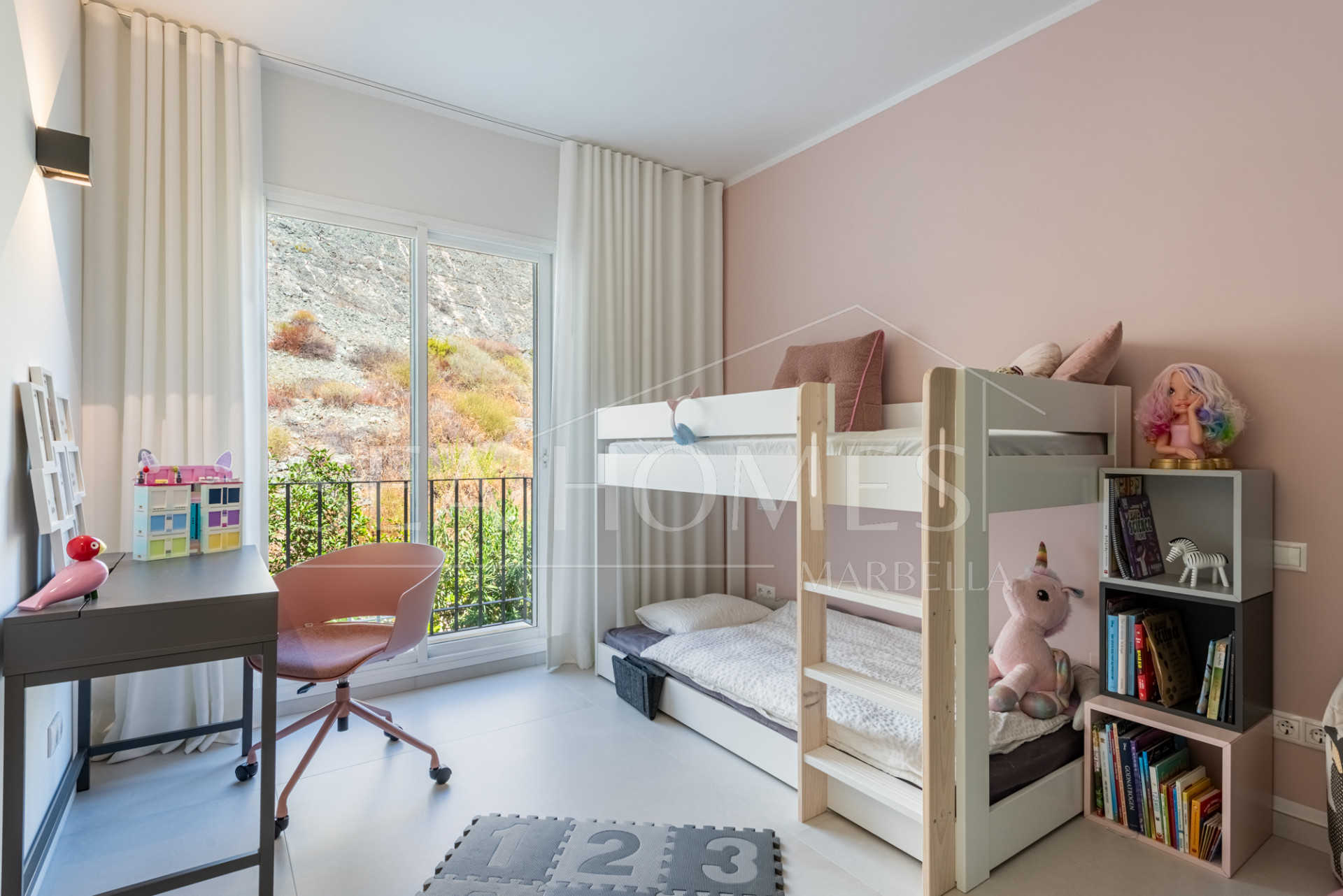 Exclusive Apartment in La Quinta-  Top-Class Style, Views & Comfort!