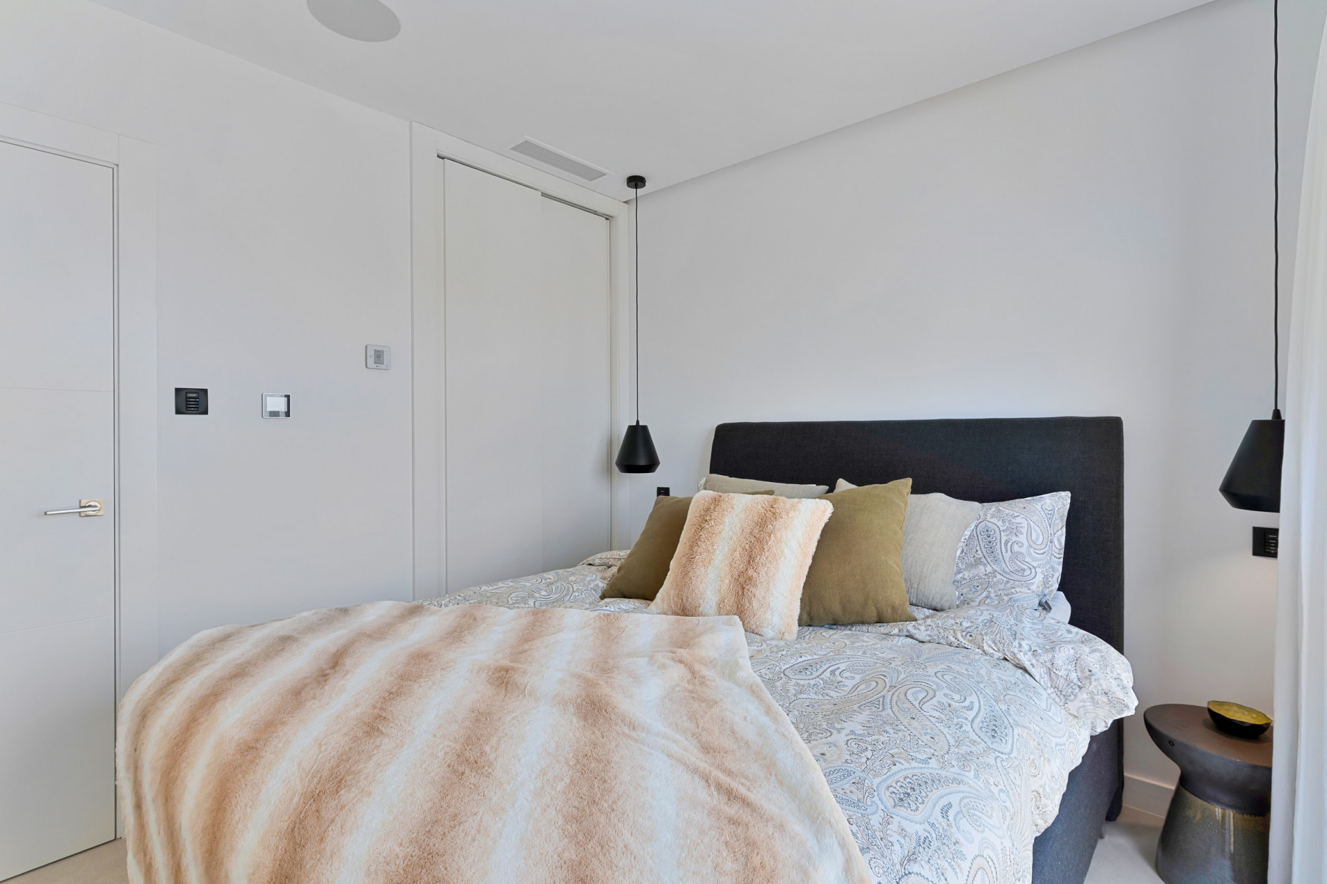 Duplex penthouse in a prime location in Puerto Banus