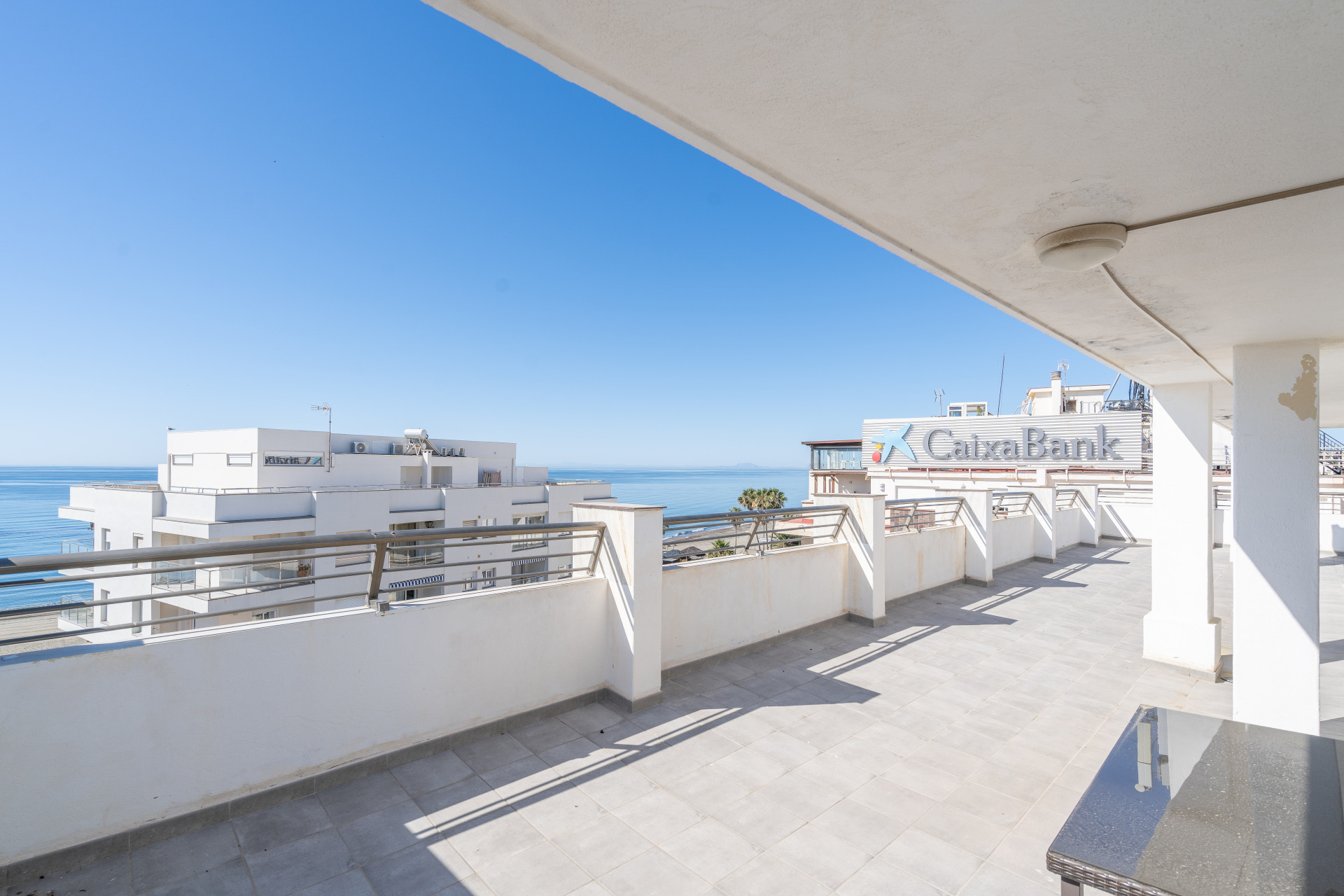Estepona, ático, primera línea, playa, vistas al mar, 4 dormitorios, lujo