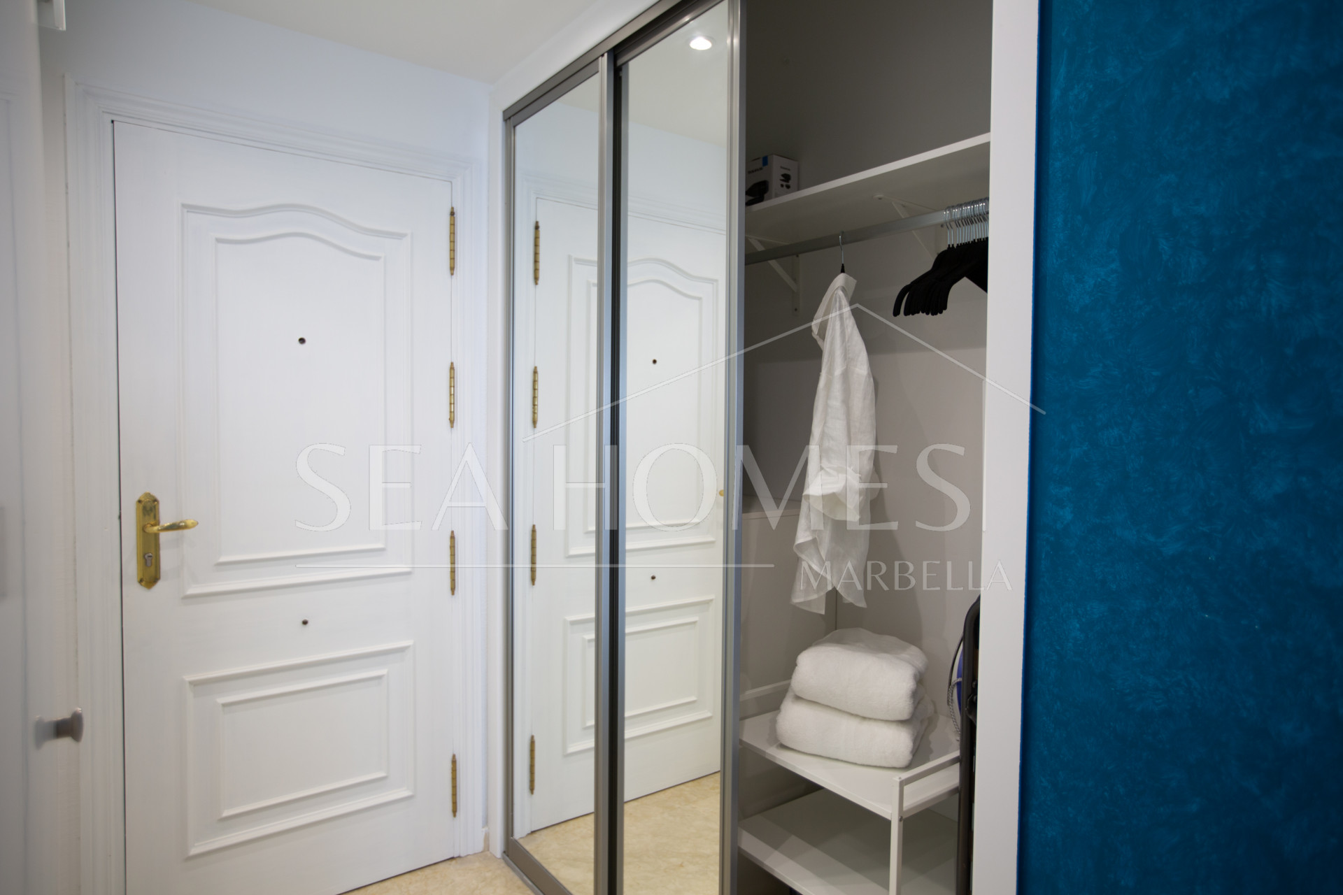 Stunning Renovated Beachfront Studio in Estepona