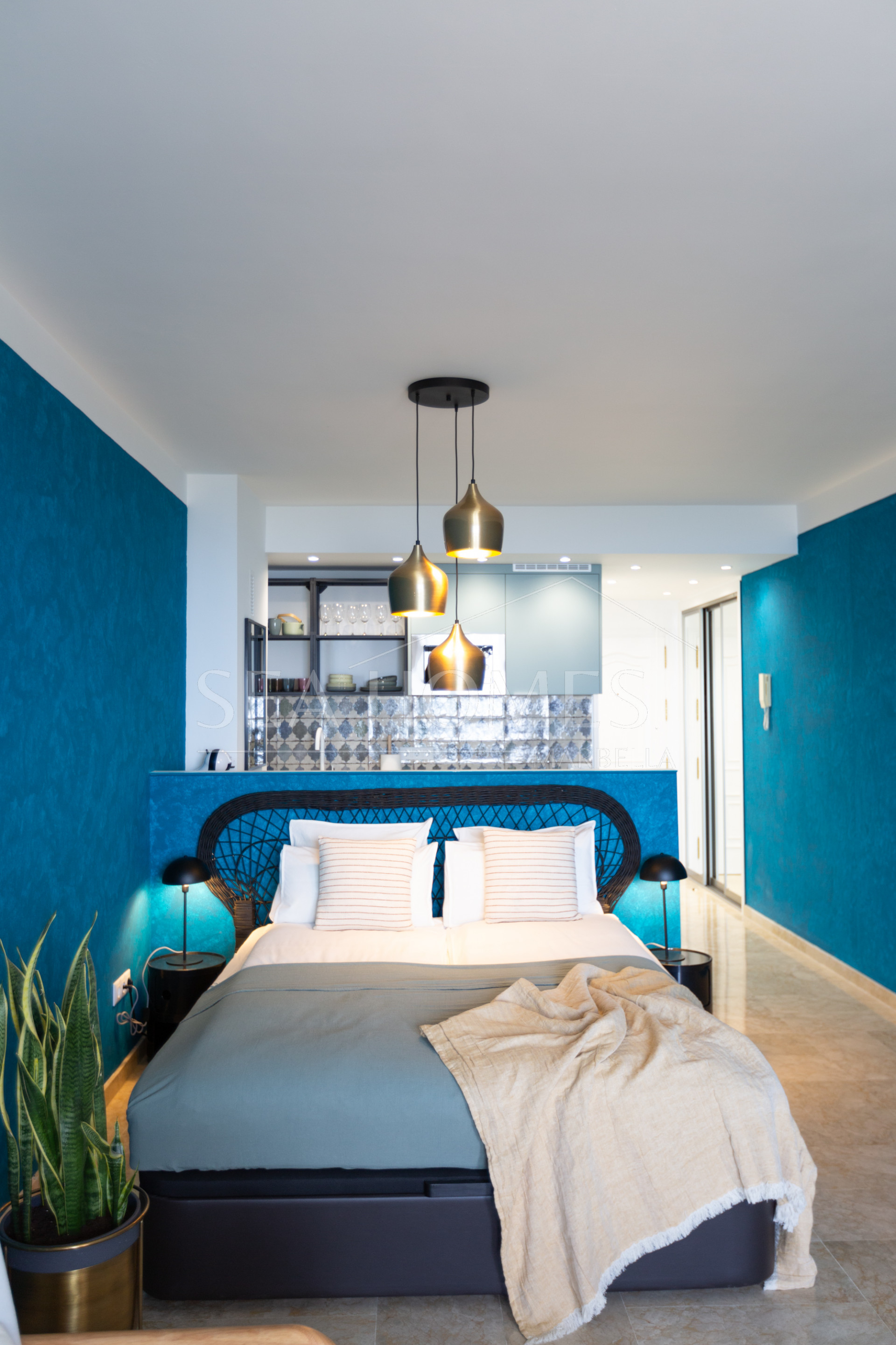 Stunning Renovated Beachfront Studio in Estepona