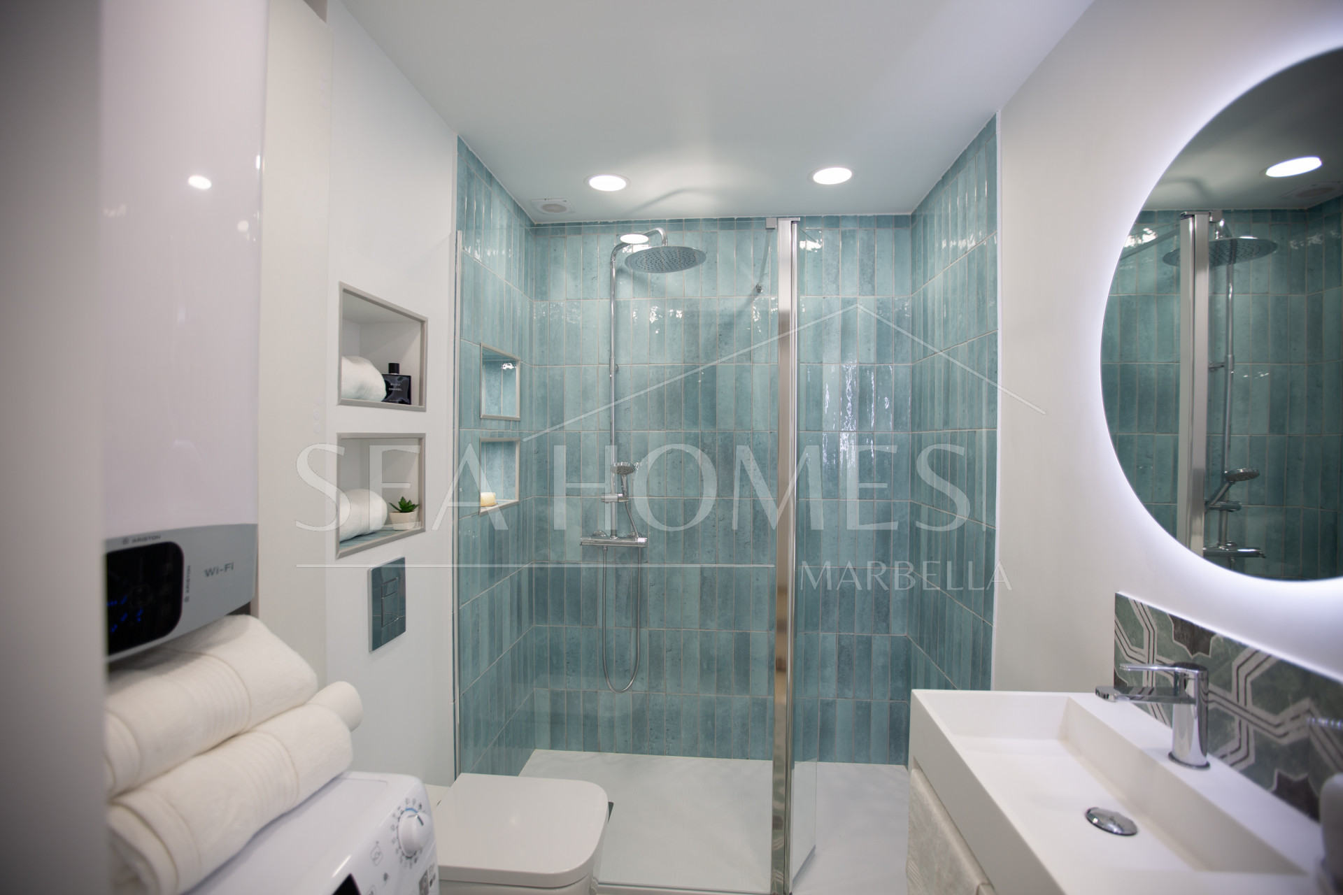 Stunning Renovated Beachfront Studio in Estepona