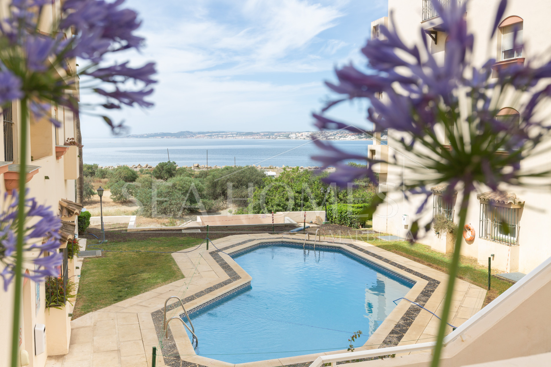 Stunning Renovated Beachfront Studio in Estepona