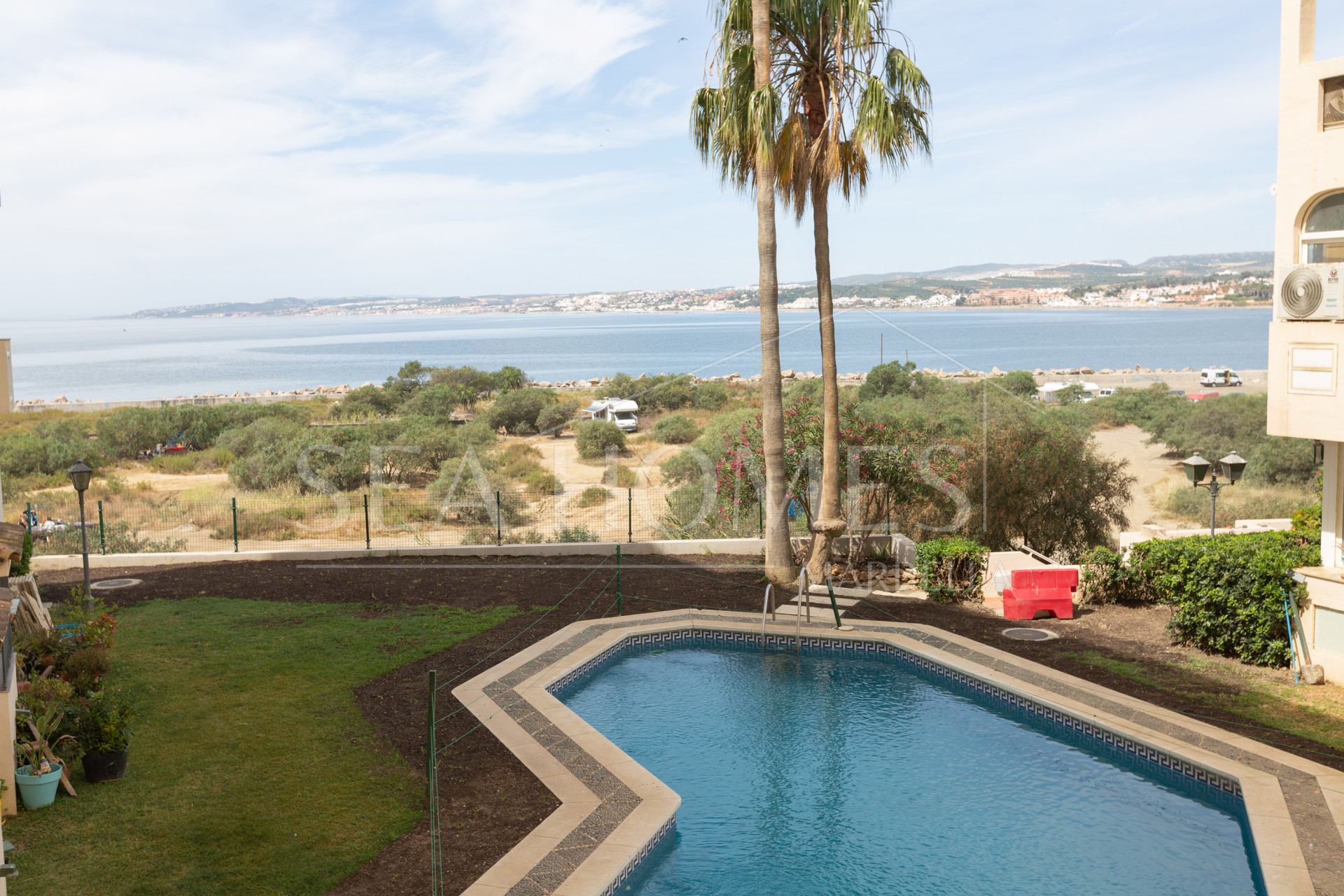 Stunning Renovated Beachfront Studio in Estepona