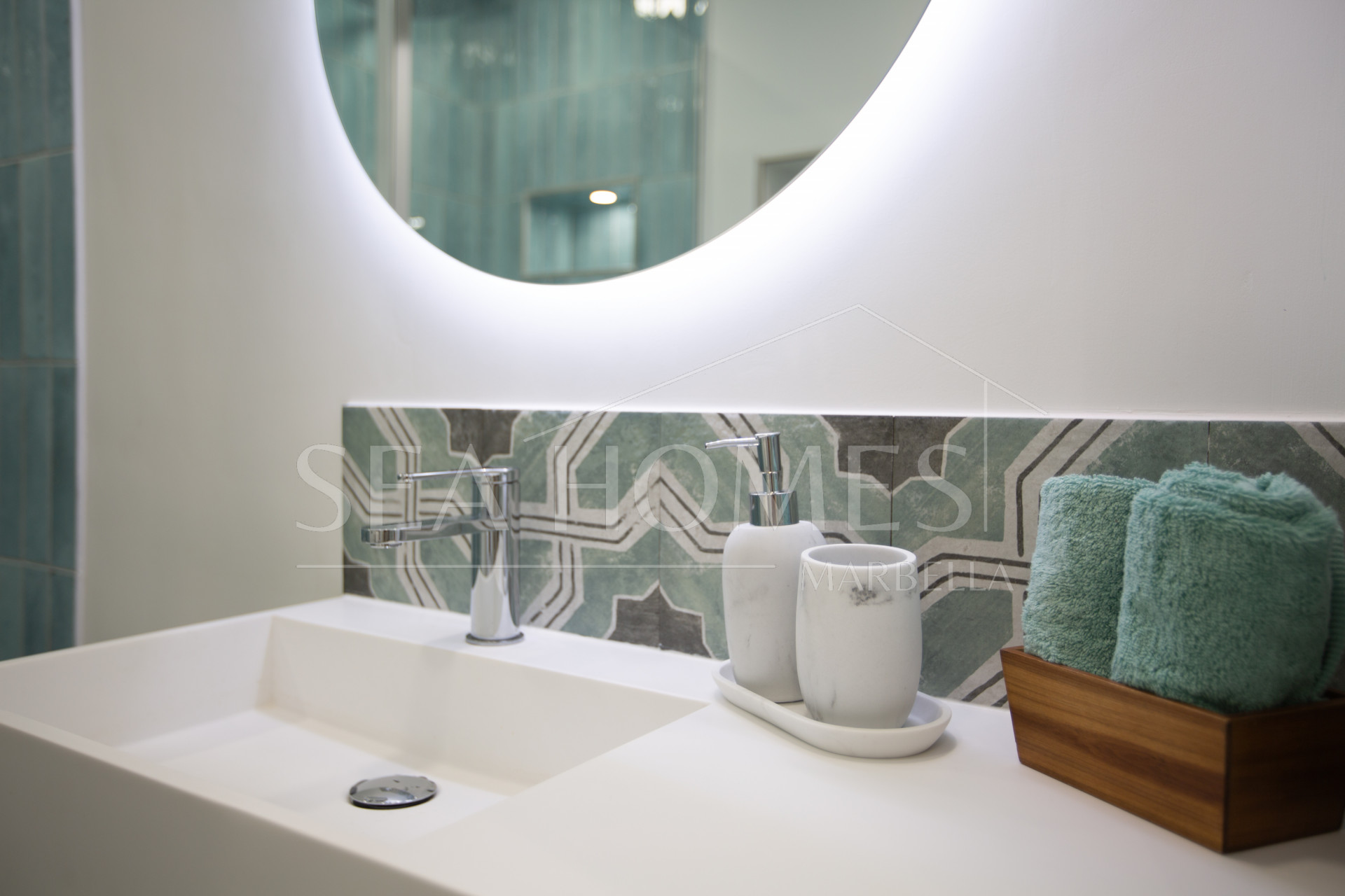 Stunning Renovated Beachfront Studio in Estepona