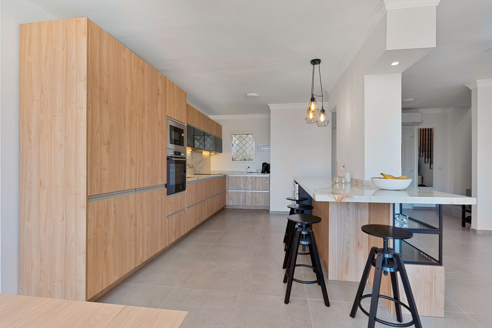 Newly renovated duplex apartment with seaviews