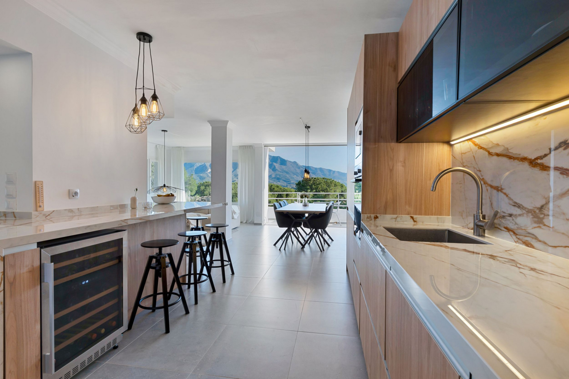 Newly renovated duplex apartment with seaviews