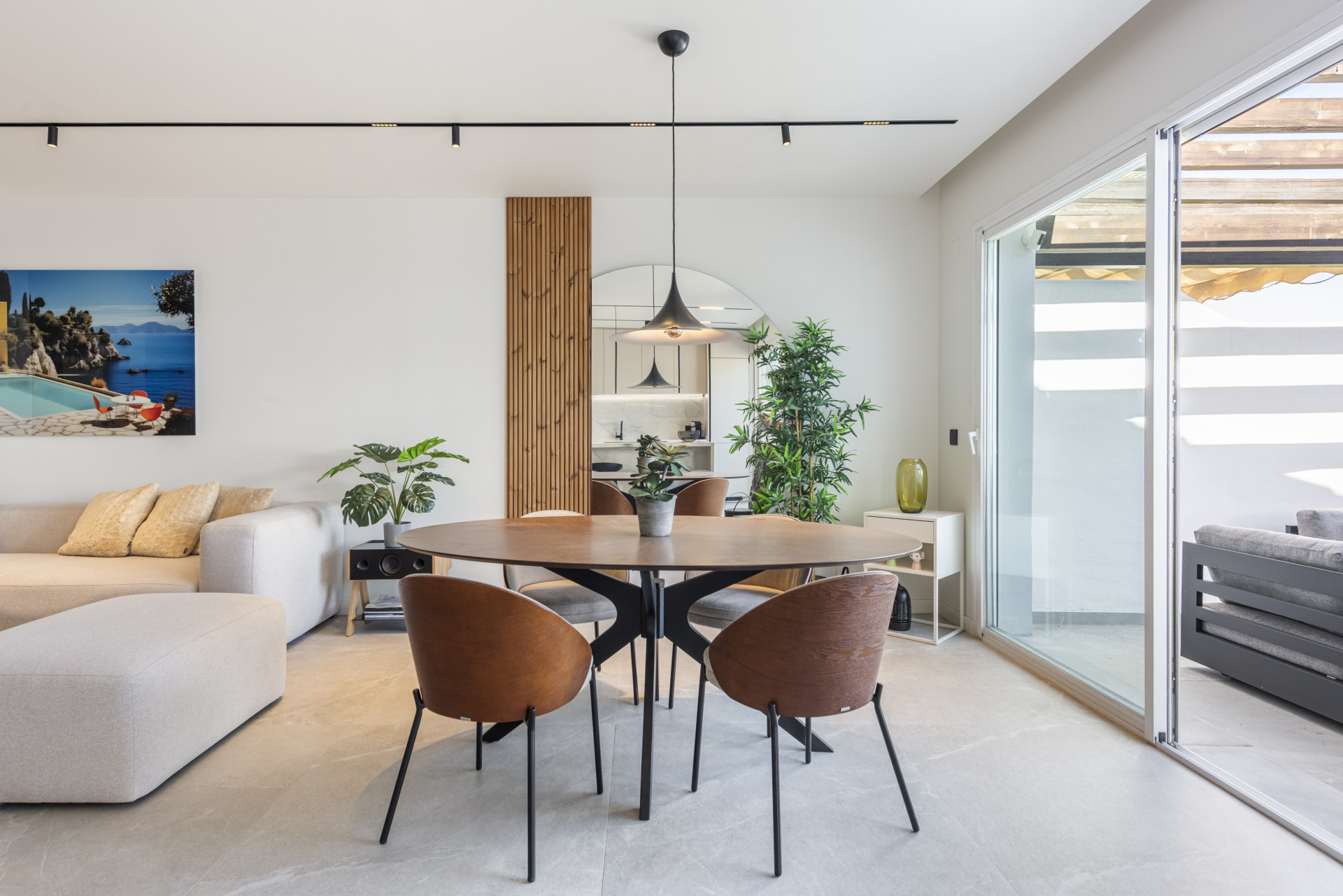 Duplex Penthouse in Altos De La Quinta