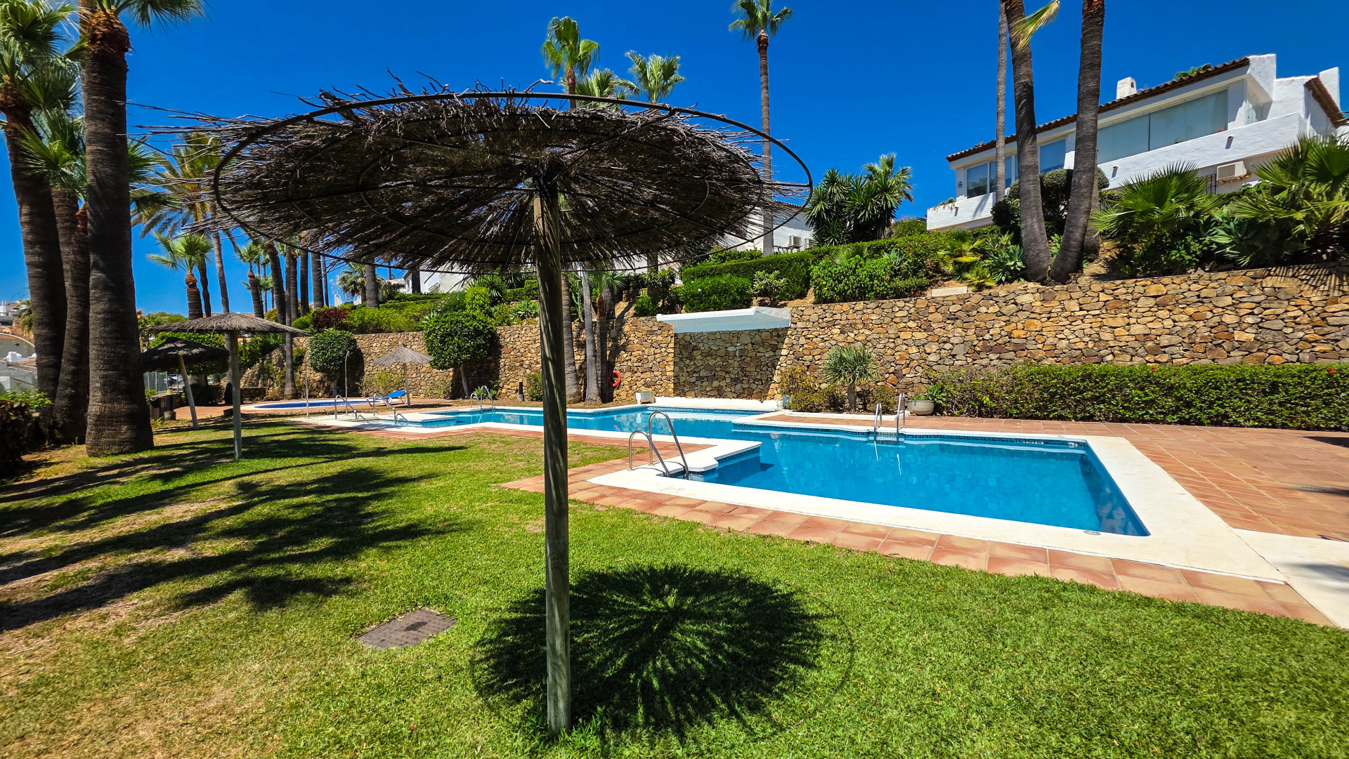 Townhouse with Breathtaking Panoramic Sea and Mountain Views in Las Brisas, La Duquesa — photo 8