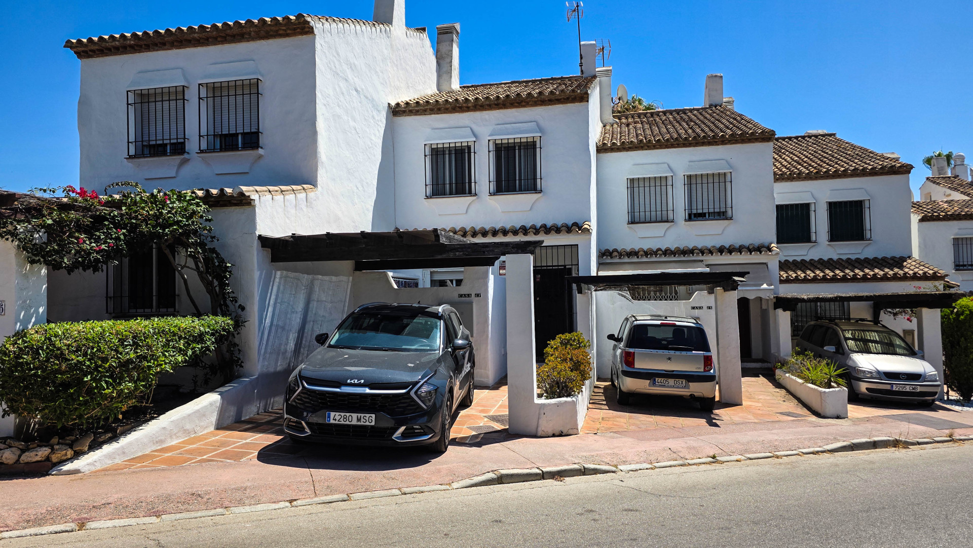 Townhouse with Breathtaking Panoramic Sea and Mountain Views in Las Brisas, La Duquesa — photo 10