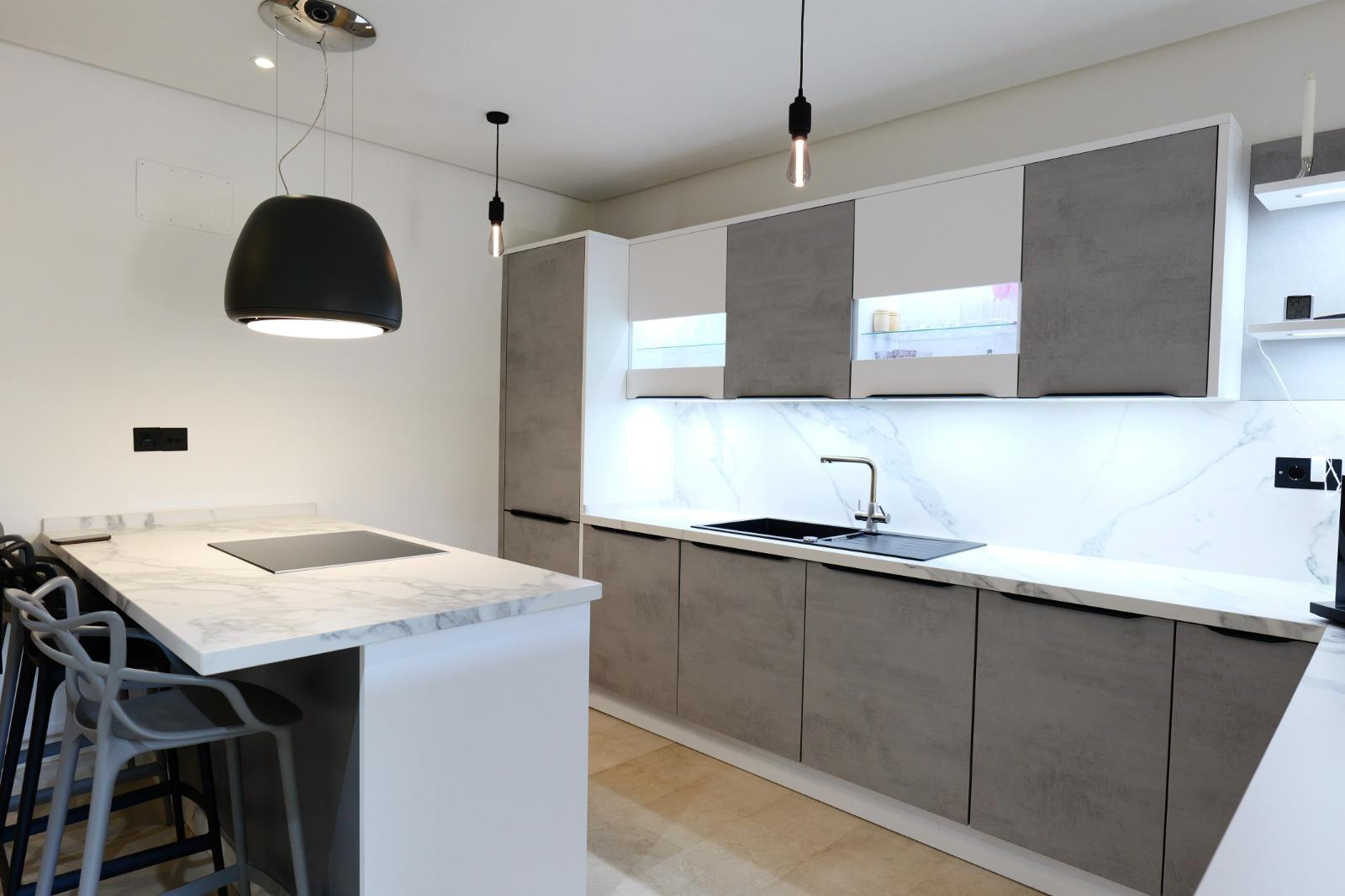 Exclusive Beachside Apartment in Las Mimosas, Walking Distance to Puerto Banús & Mistral Beach — photo 11