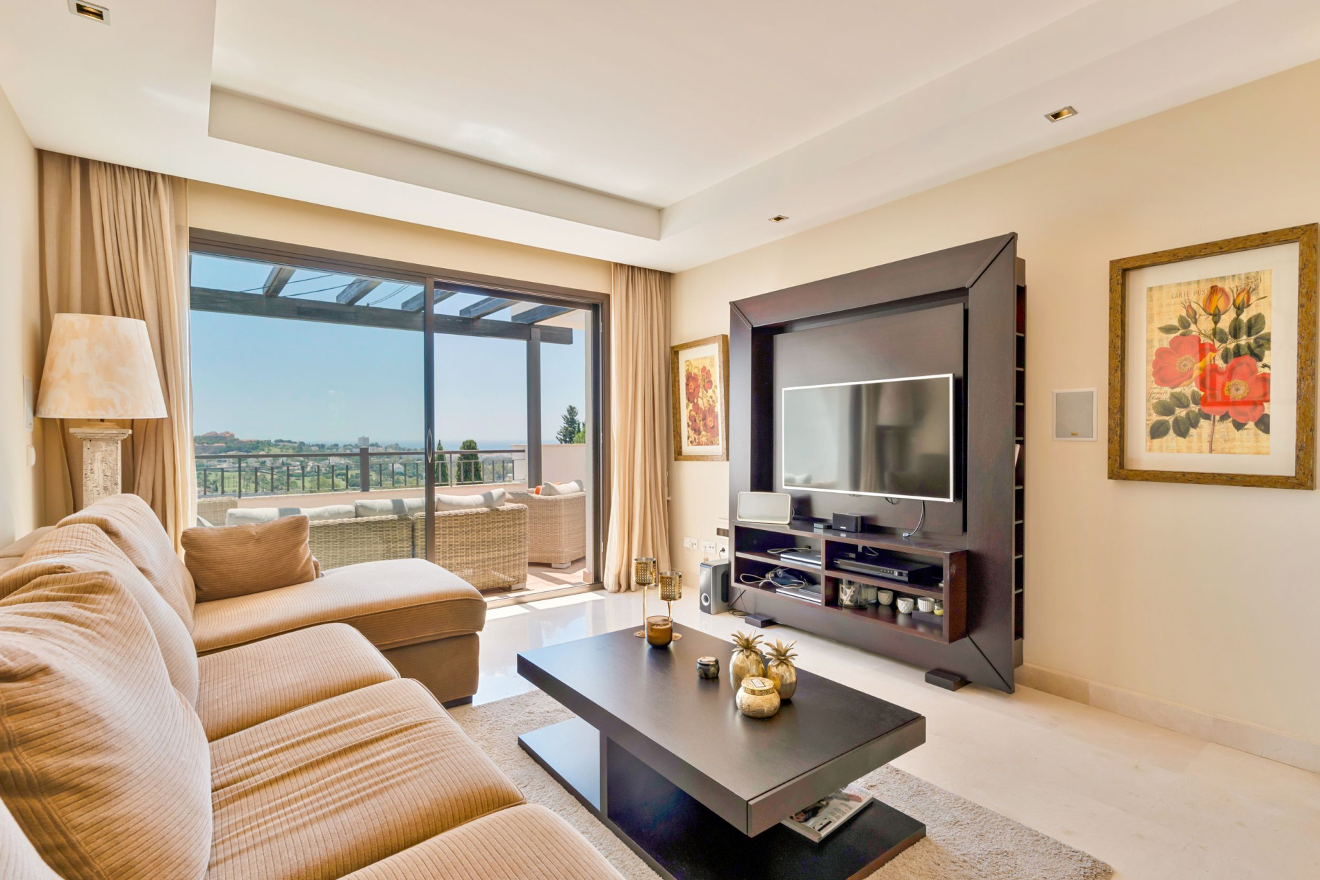 South-facing duplex penthouse in La Quinta Suites with panoramic sea and mountain views — photo 3
