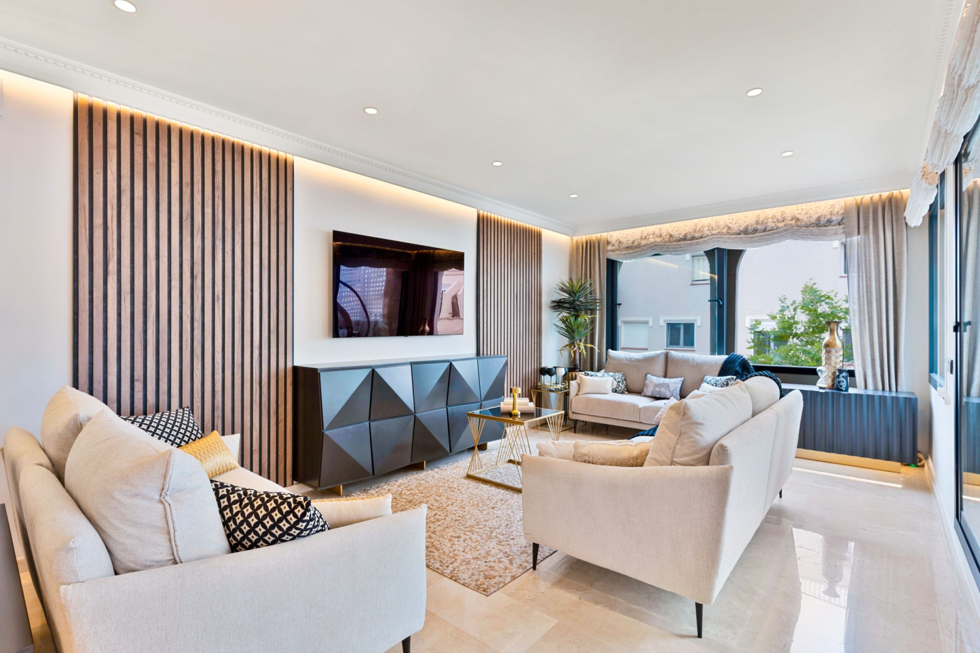 Image 4:  For sale, Marbella, €1,360,000 [361-13412P]