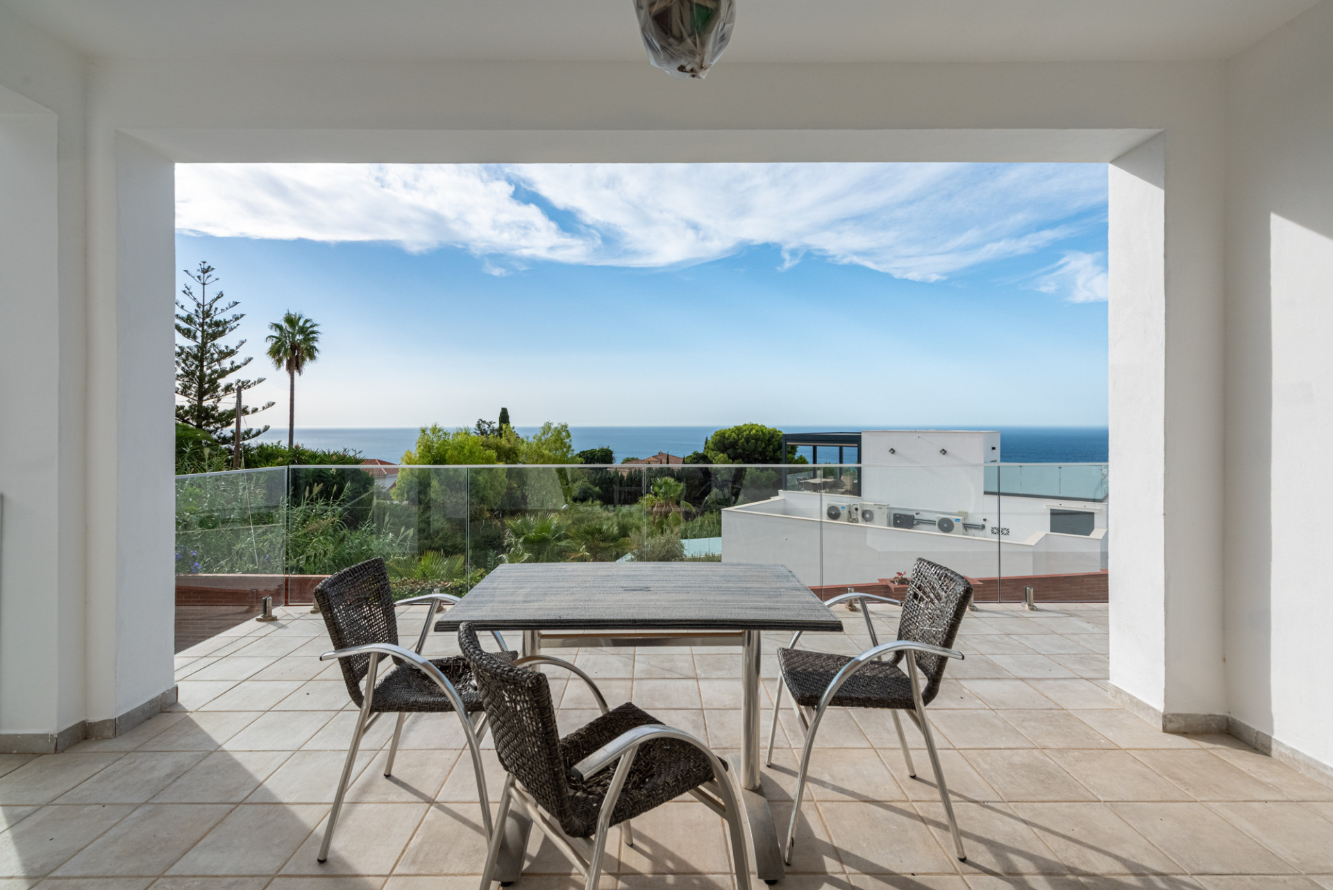 Independent Villa with sea views in La Capellania — photo 4