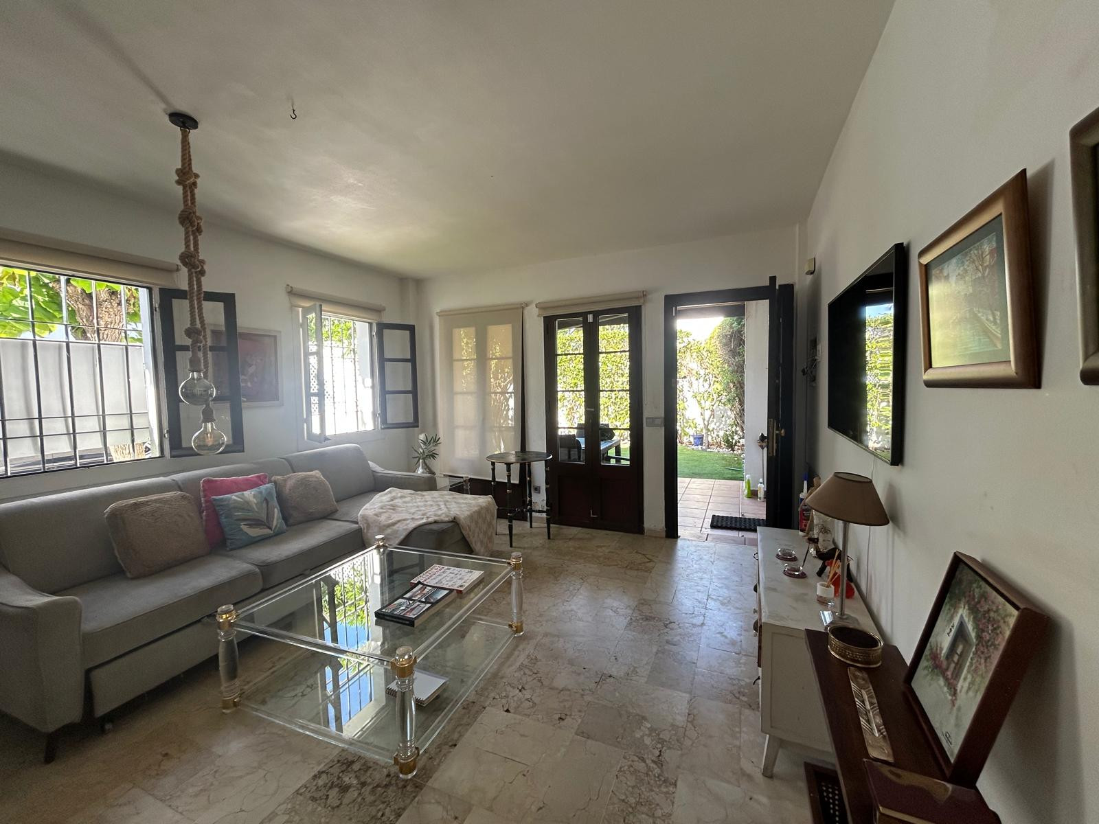 Image 3: Ground Floor Apartment For sale, Estepona, €275,000 [1400-2]