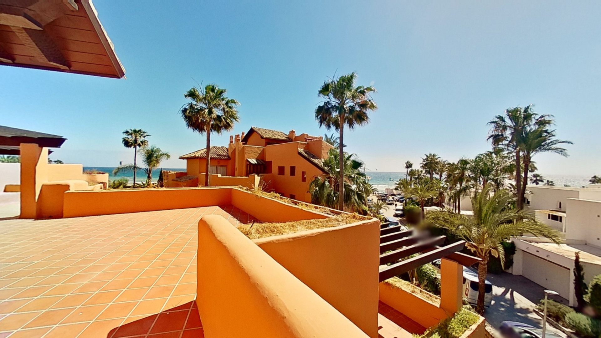 Beachfront penthouse Marbella
