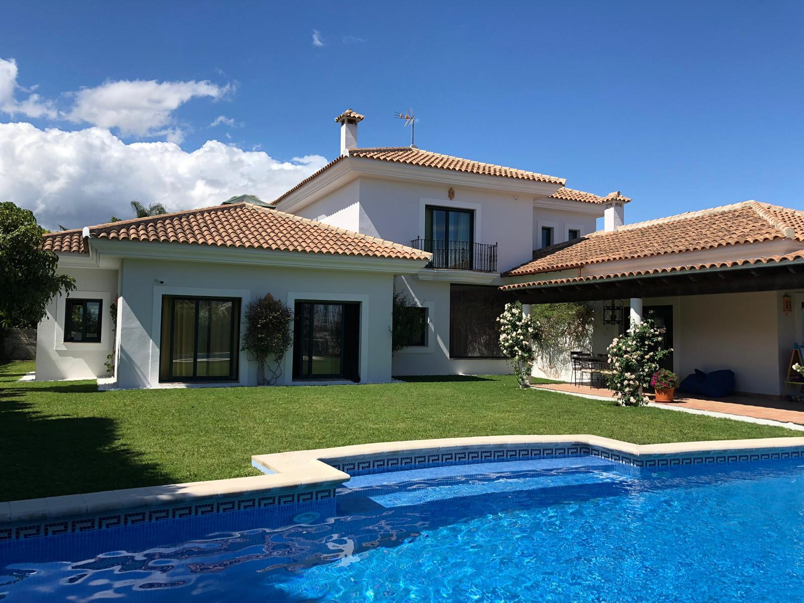 Villa zum Verkauf in Benahavis, Costa del Sol