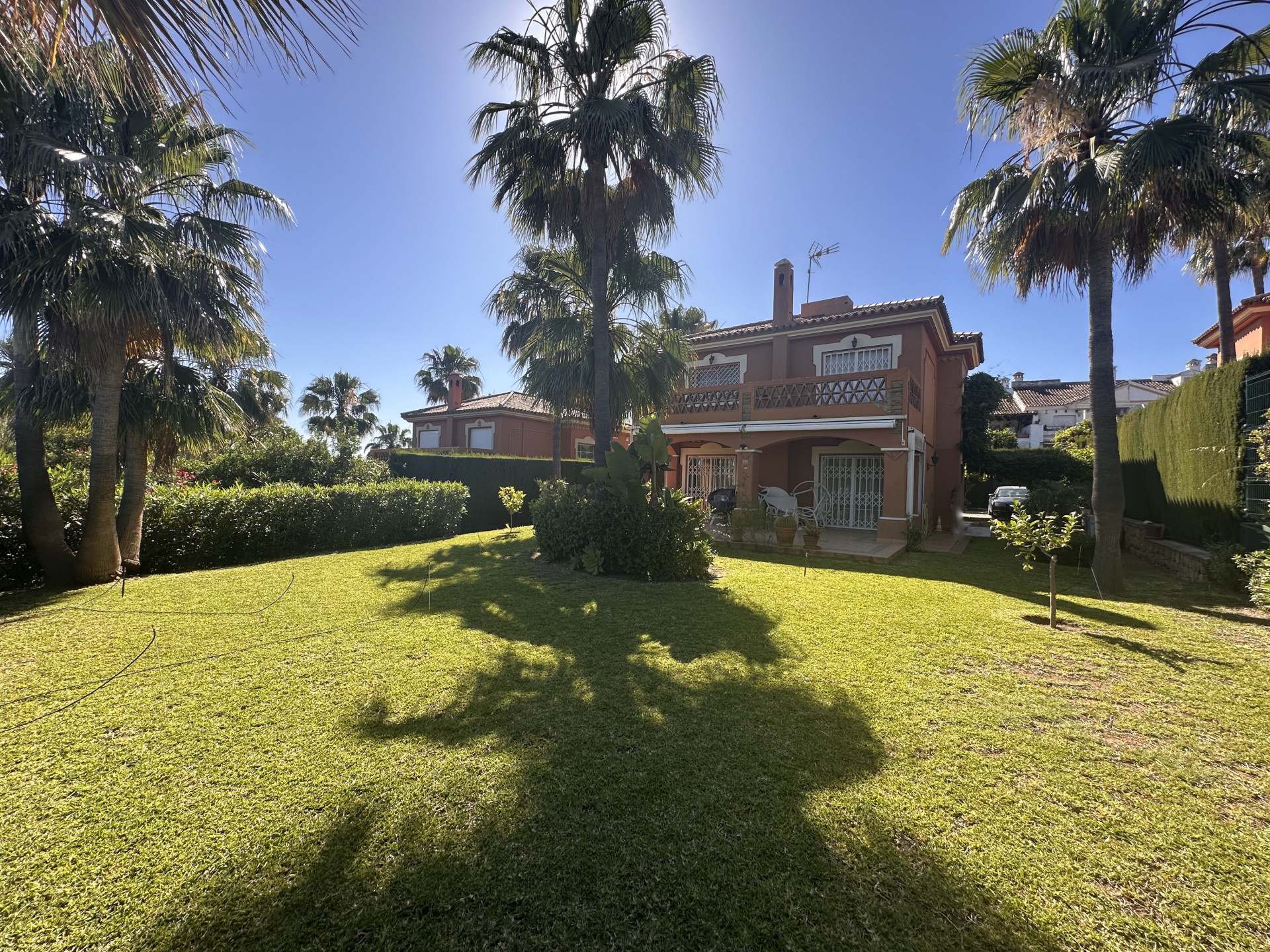Villa zum Verkauf in Estepona, Costa del Sol