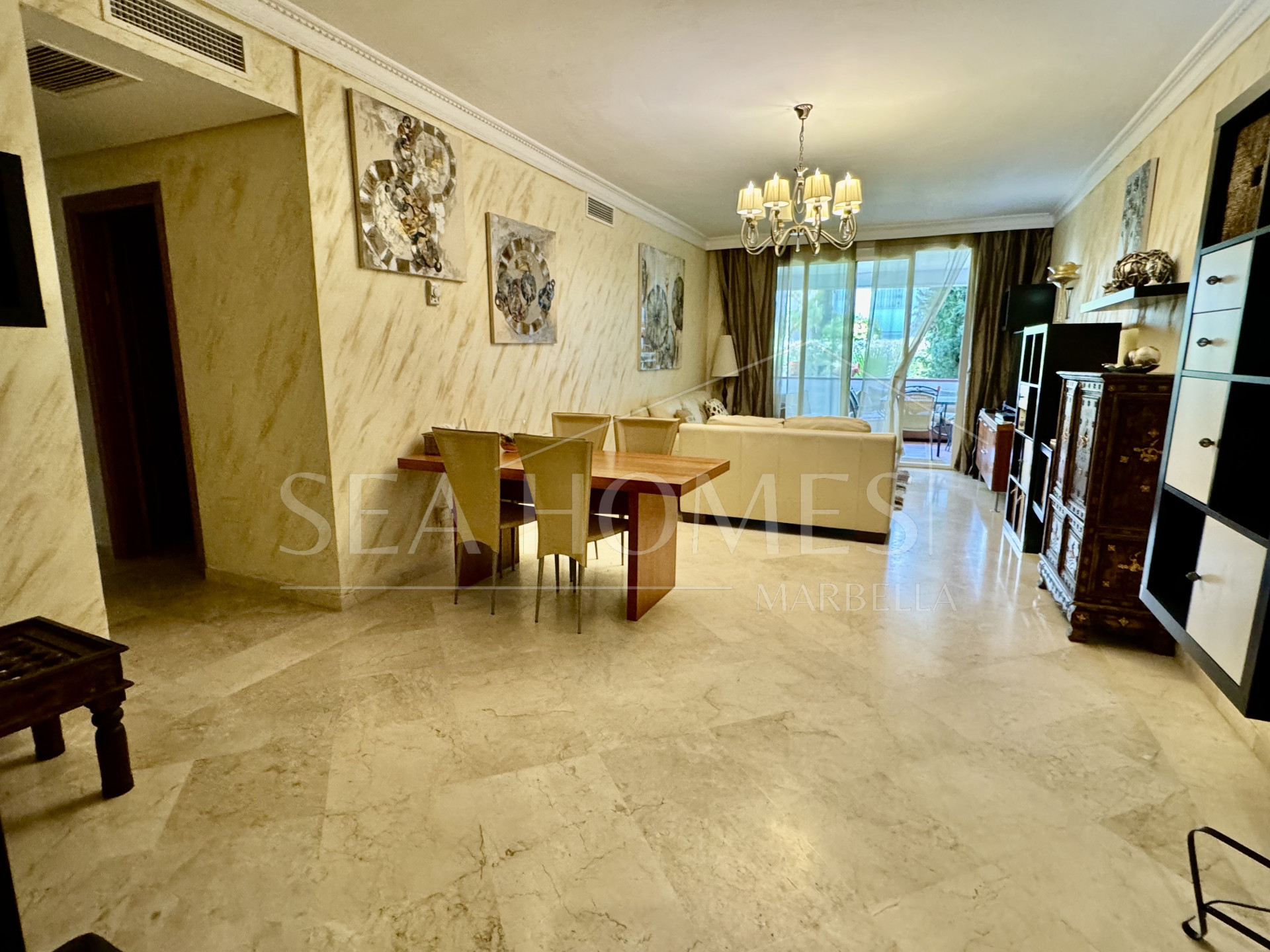 Exclusive Apartment for Sale in Costalita Urbanization, Estepona - New Golden Mile