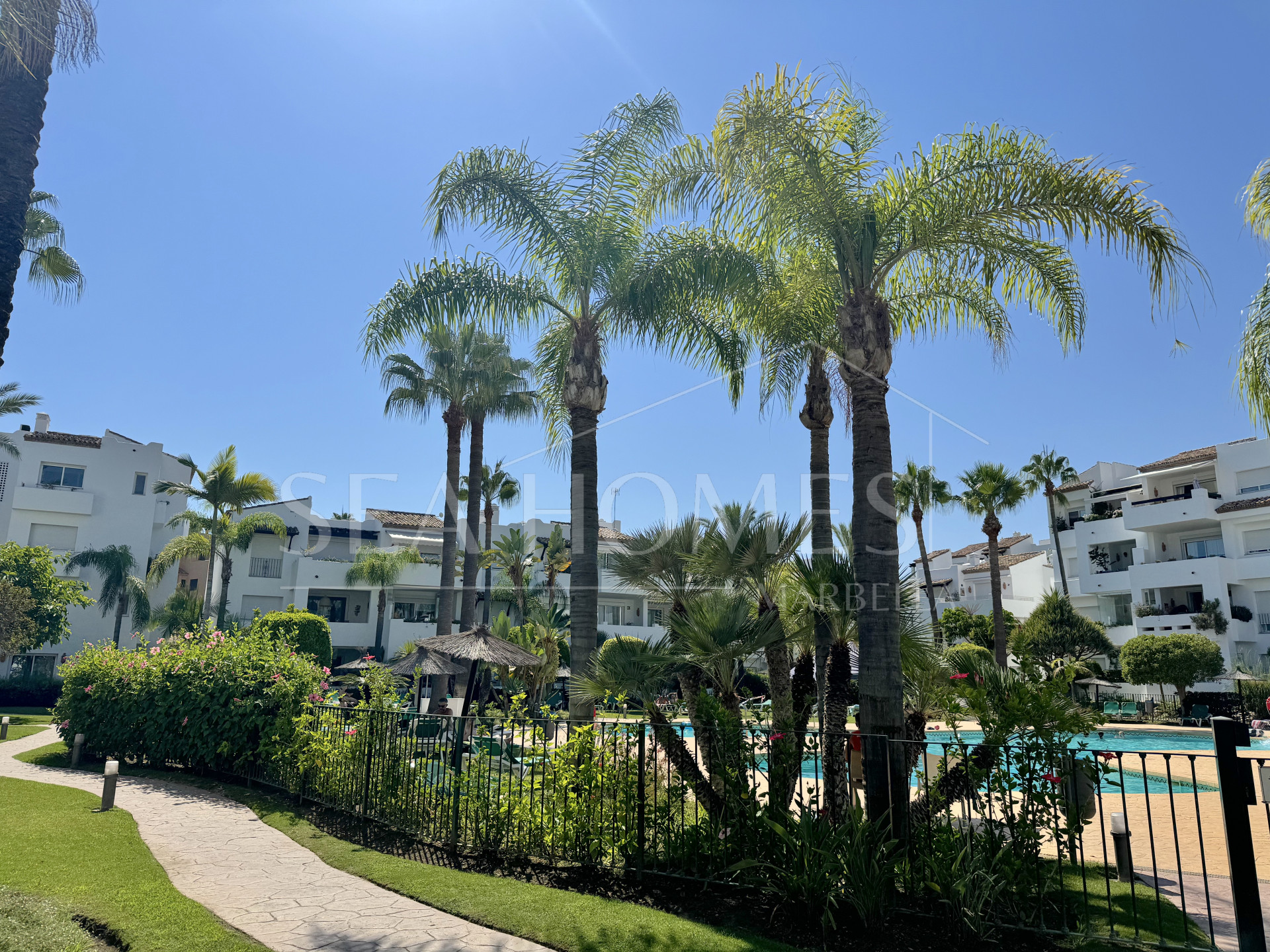 Exclusive Apartment for Sale in Costalita Urbanization, Estepona - New Golden Mile
