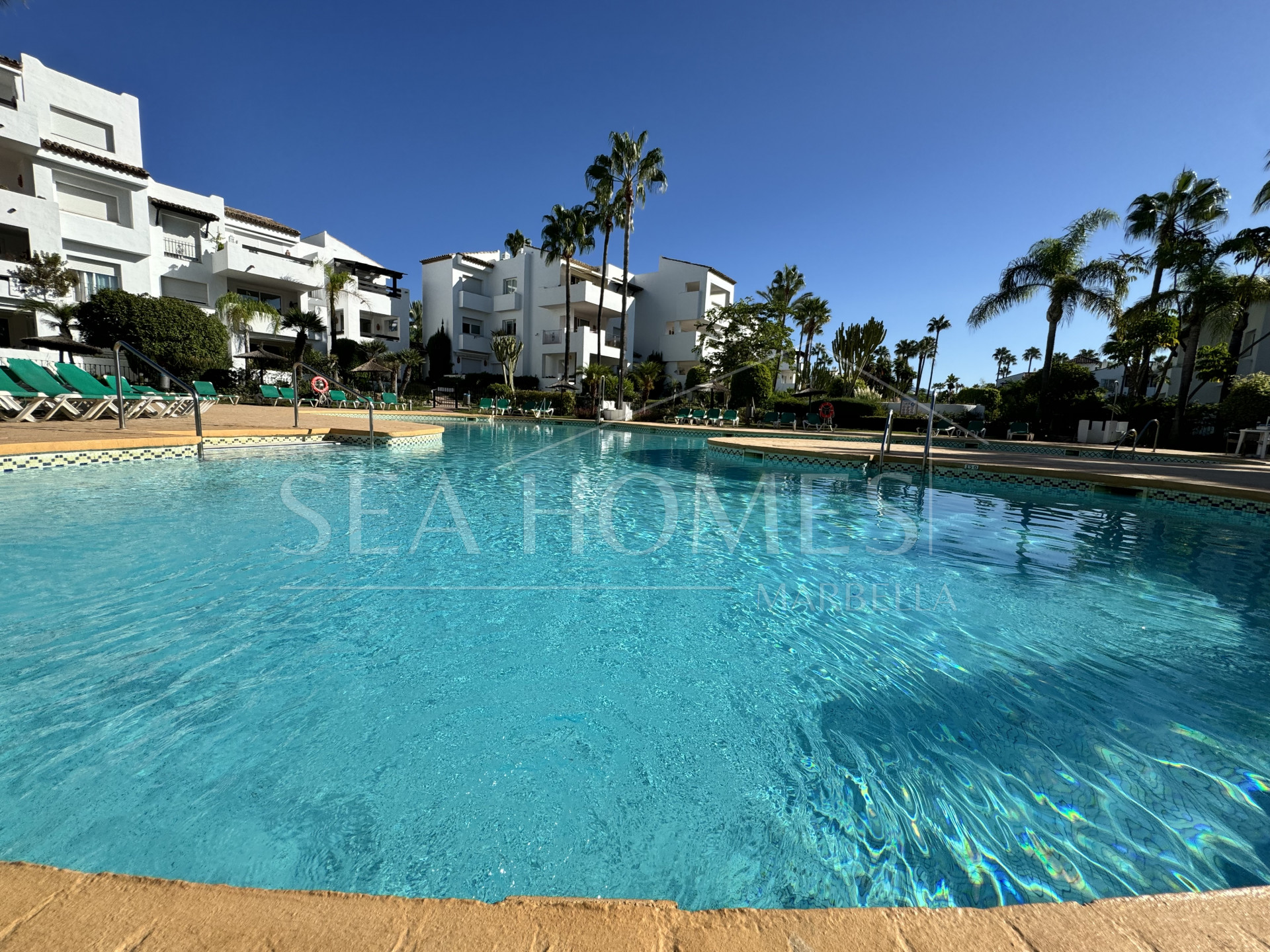 Exclusive Apartment for Sale in Costalita Urbanization, Estepona - New Golden Mile