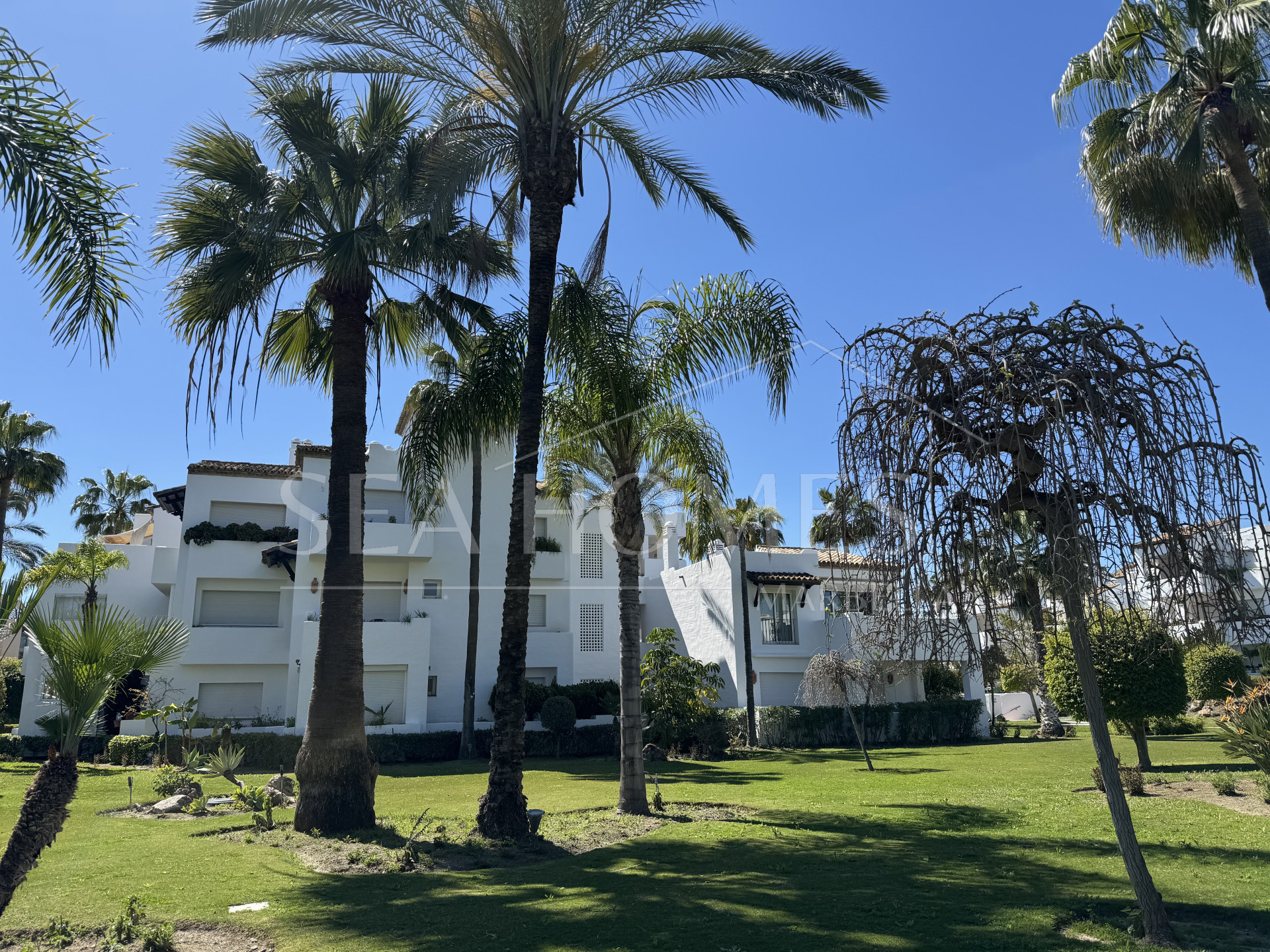 Exclusive Apartment for Sale in Costalita Urbanization, Estepona - New Golden Mile