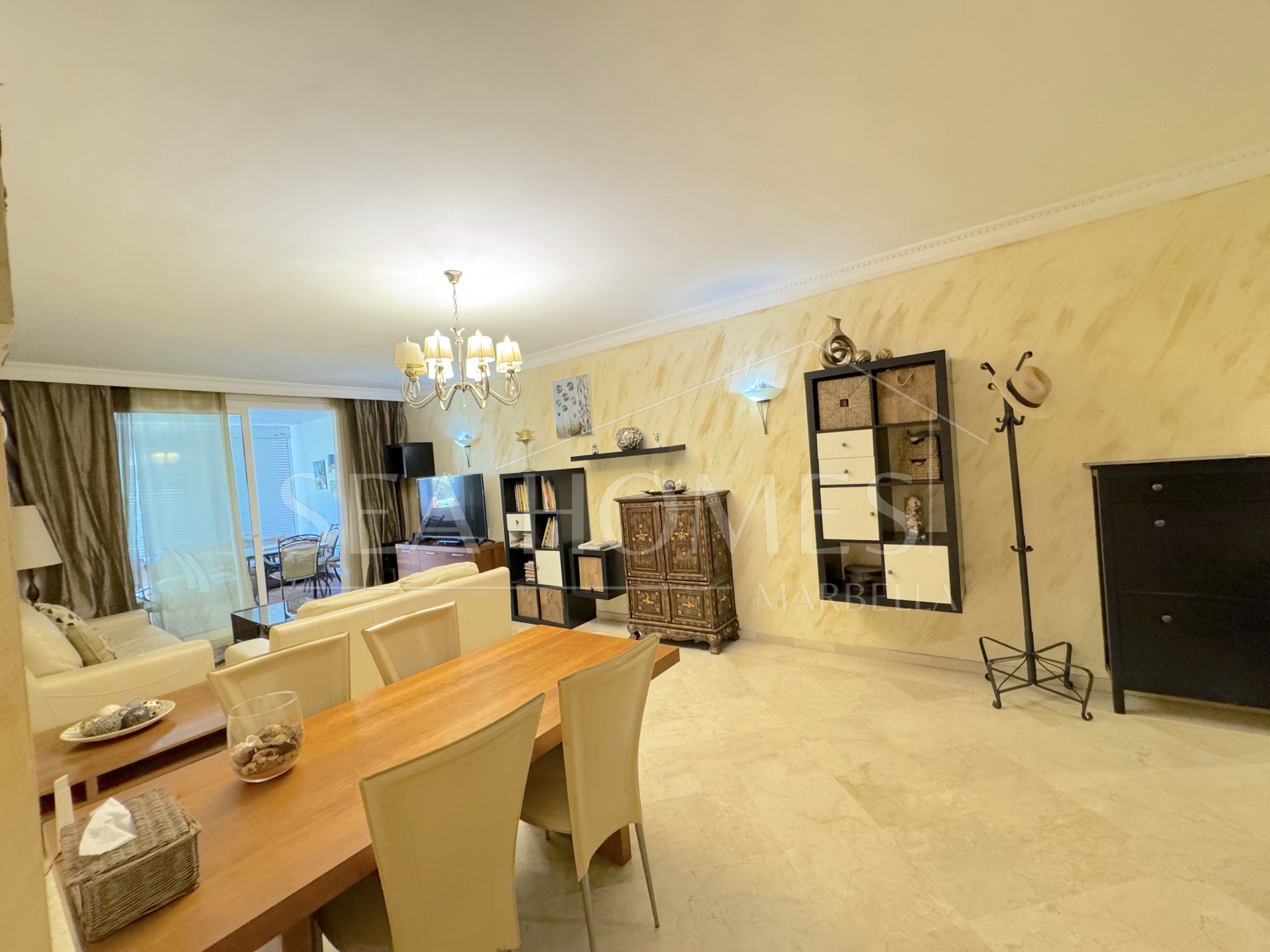 Exclusive Apartment for Sale in Costalita Urbanization, Estepona - New Golden Mile