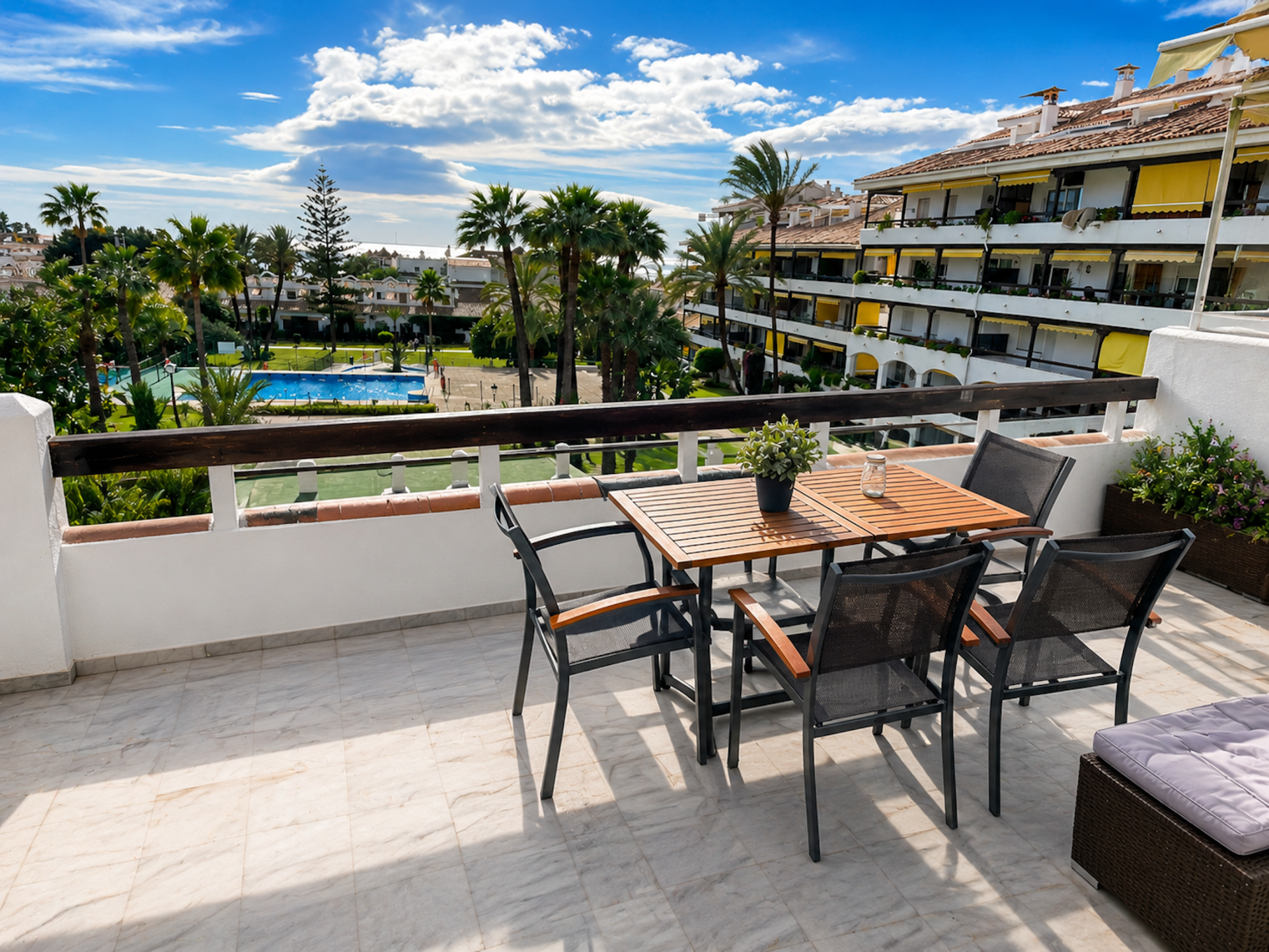 2 Bedroom Duplex Penthouse for sale in La Carolina | Henger Real Estate