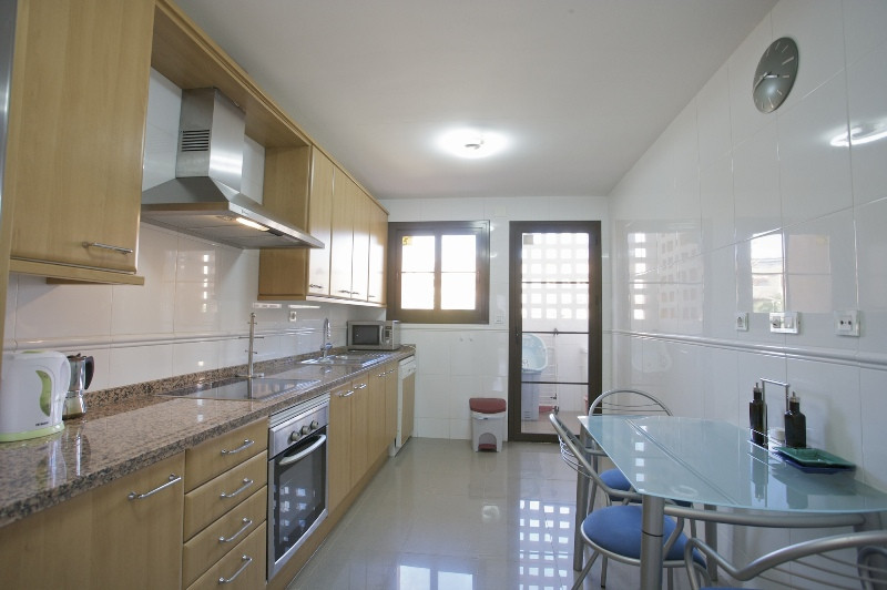 Apartment  for rent in  Hacienda del Sol, Estepona