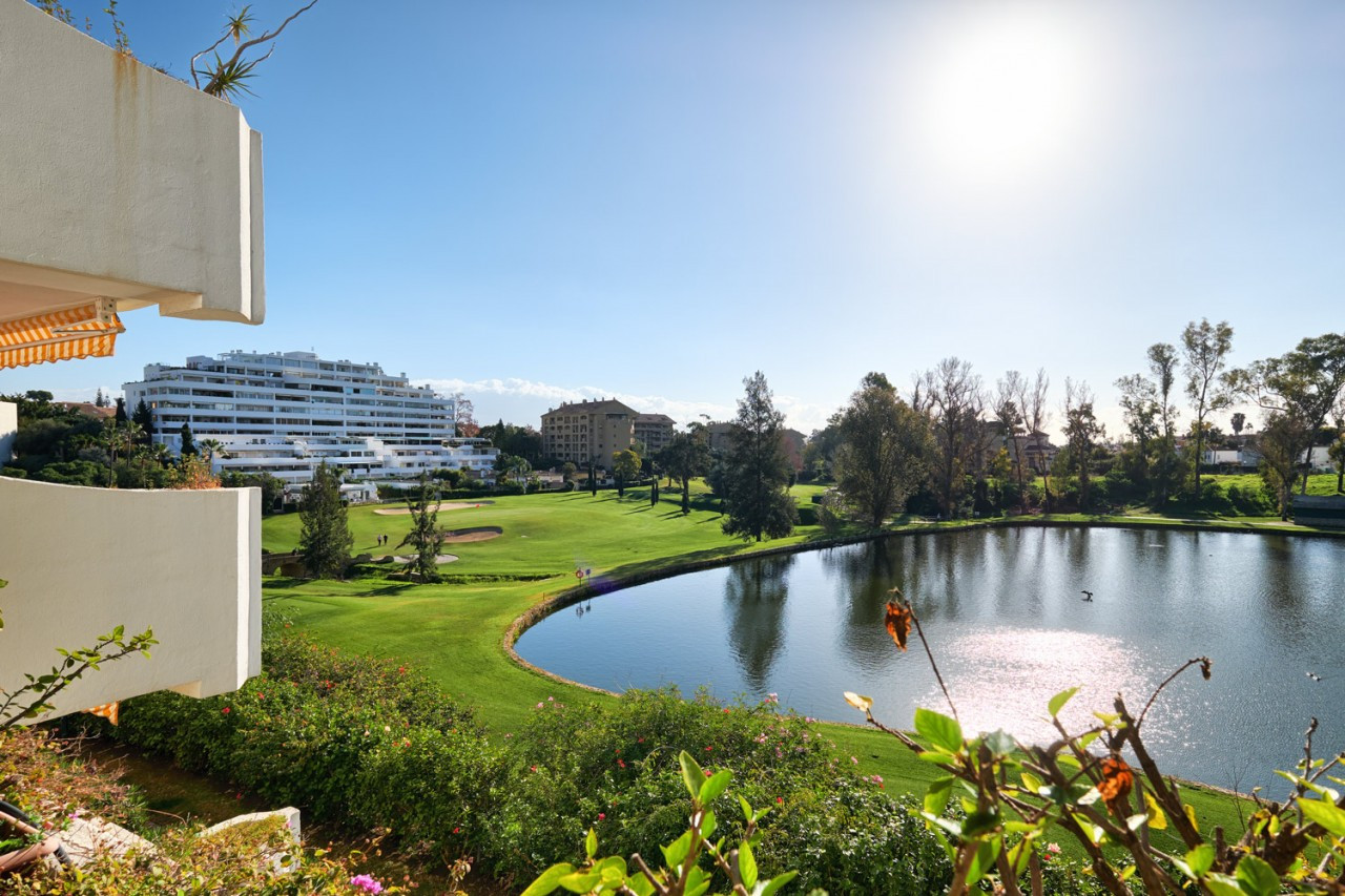 Apartamento en venta en Guadalmina Alta, San Pedro de Alcantara