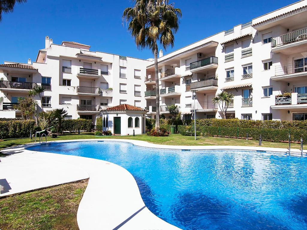 Apartamento en alquiler en Lorcrimar, Nueva Andalucia