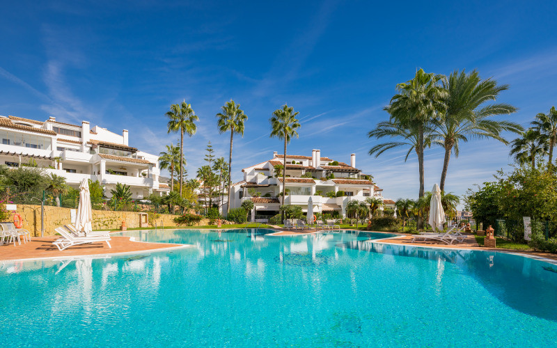 Duplex Penthouse for sale in  Monte Paraiso Country Club, Marbella Golden Mile