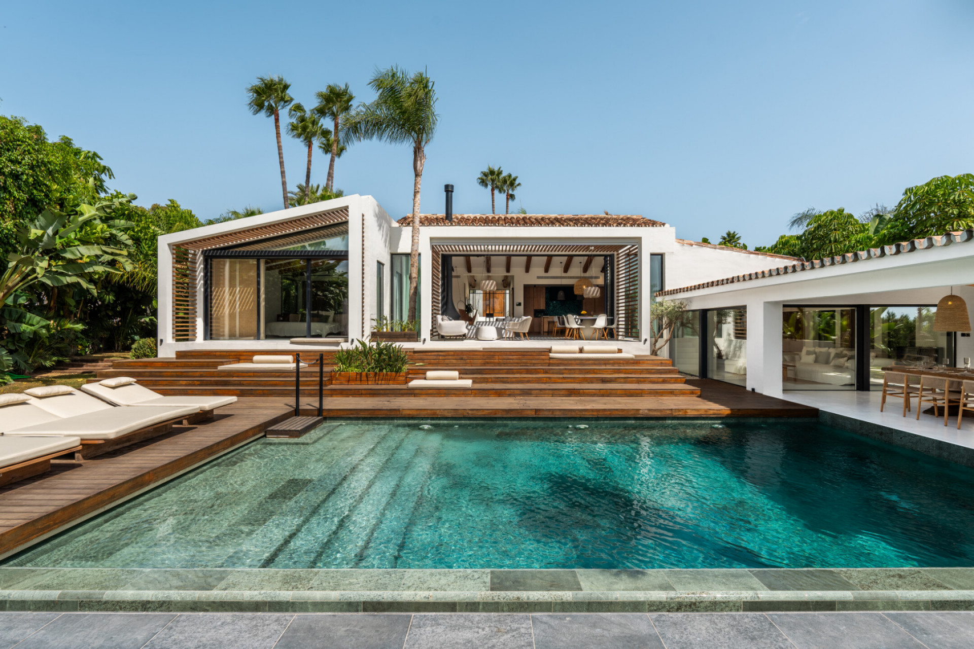 Villa for sale in  Nueva Andalucia