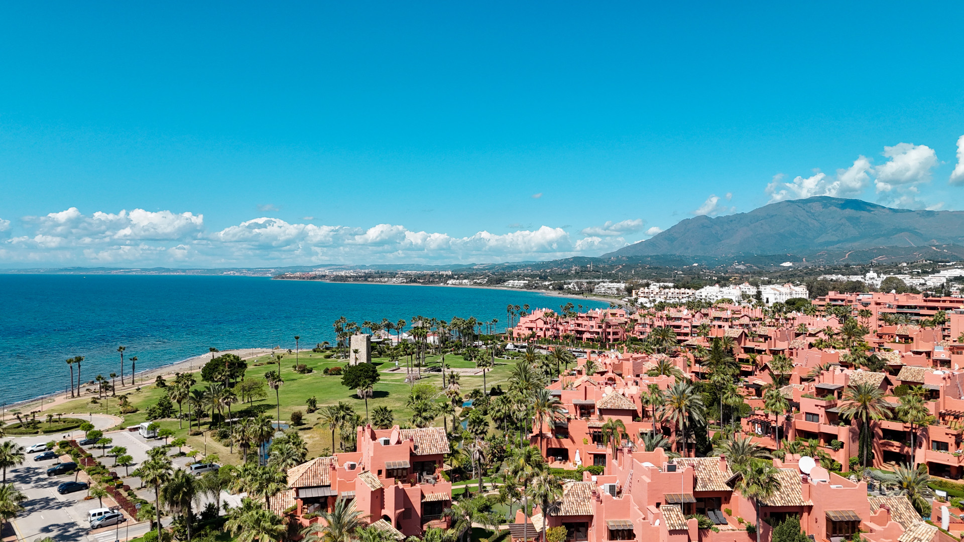 Duplex Penthouse for sale in  Estepona