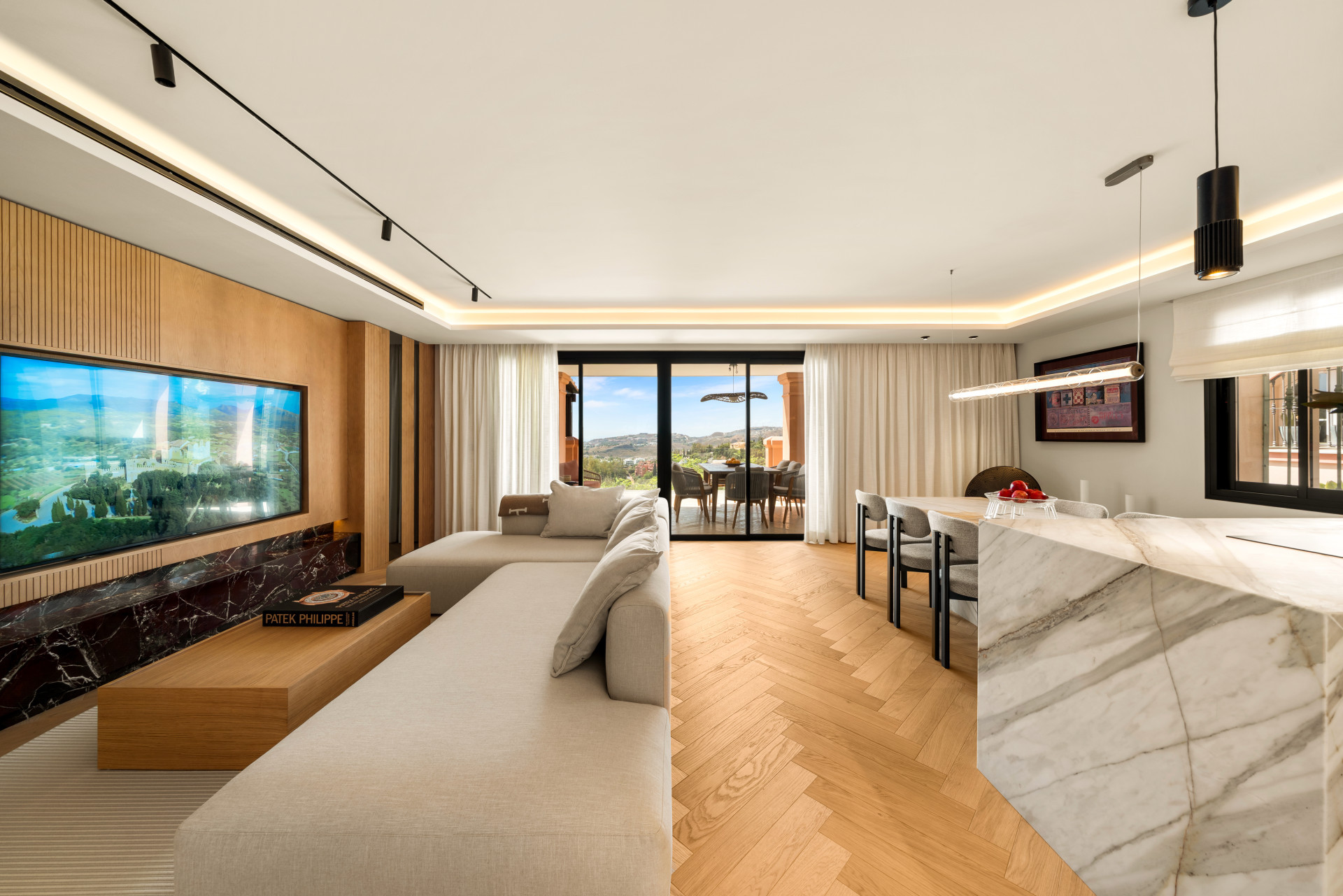 Apartamento en venta en Monte Halcones, Benahavis