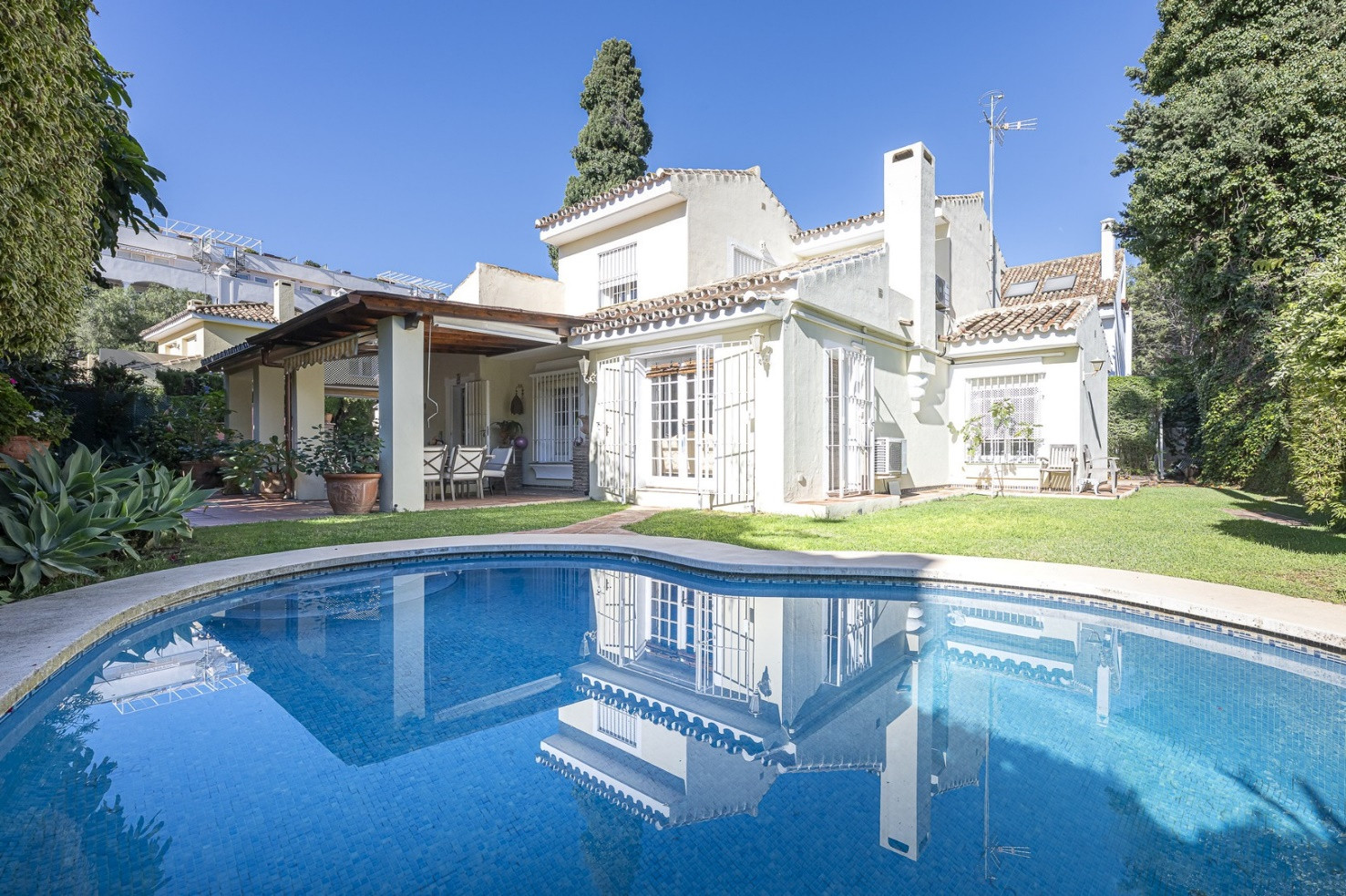 Villa zum Verkauf en Casablanca, Marbella Goldene Meile