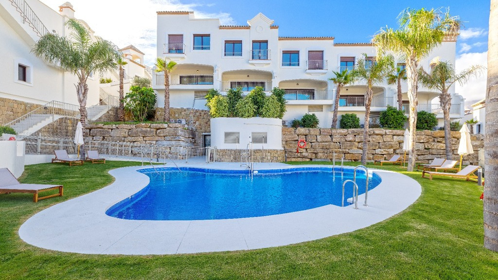 Town House for sale in  Estepona