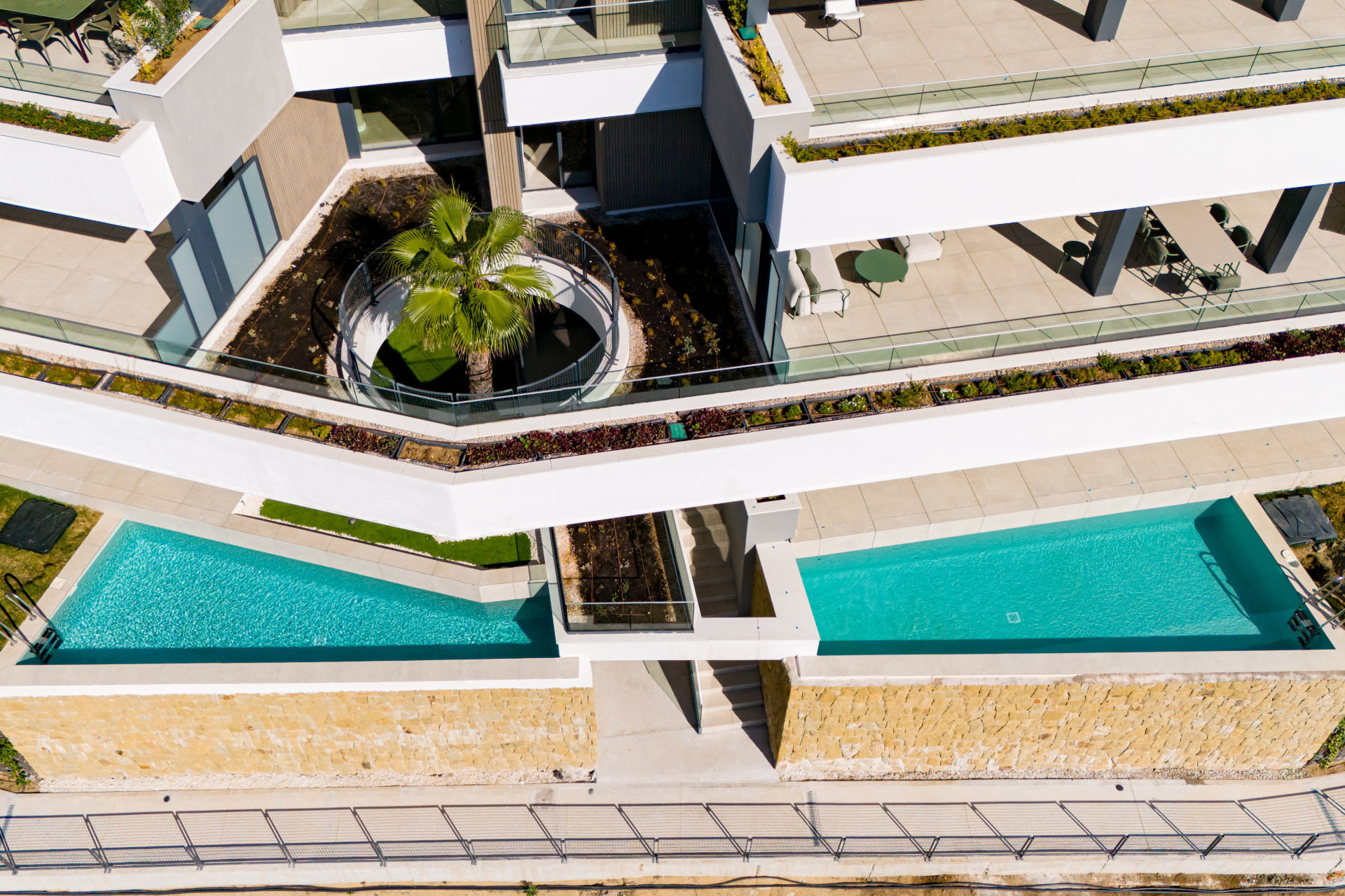 Fantastic complex of 3 and 4 bedroom apartments with panoramic sea views over the Golf Valley — photo 7