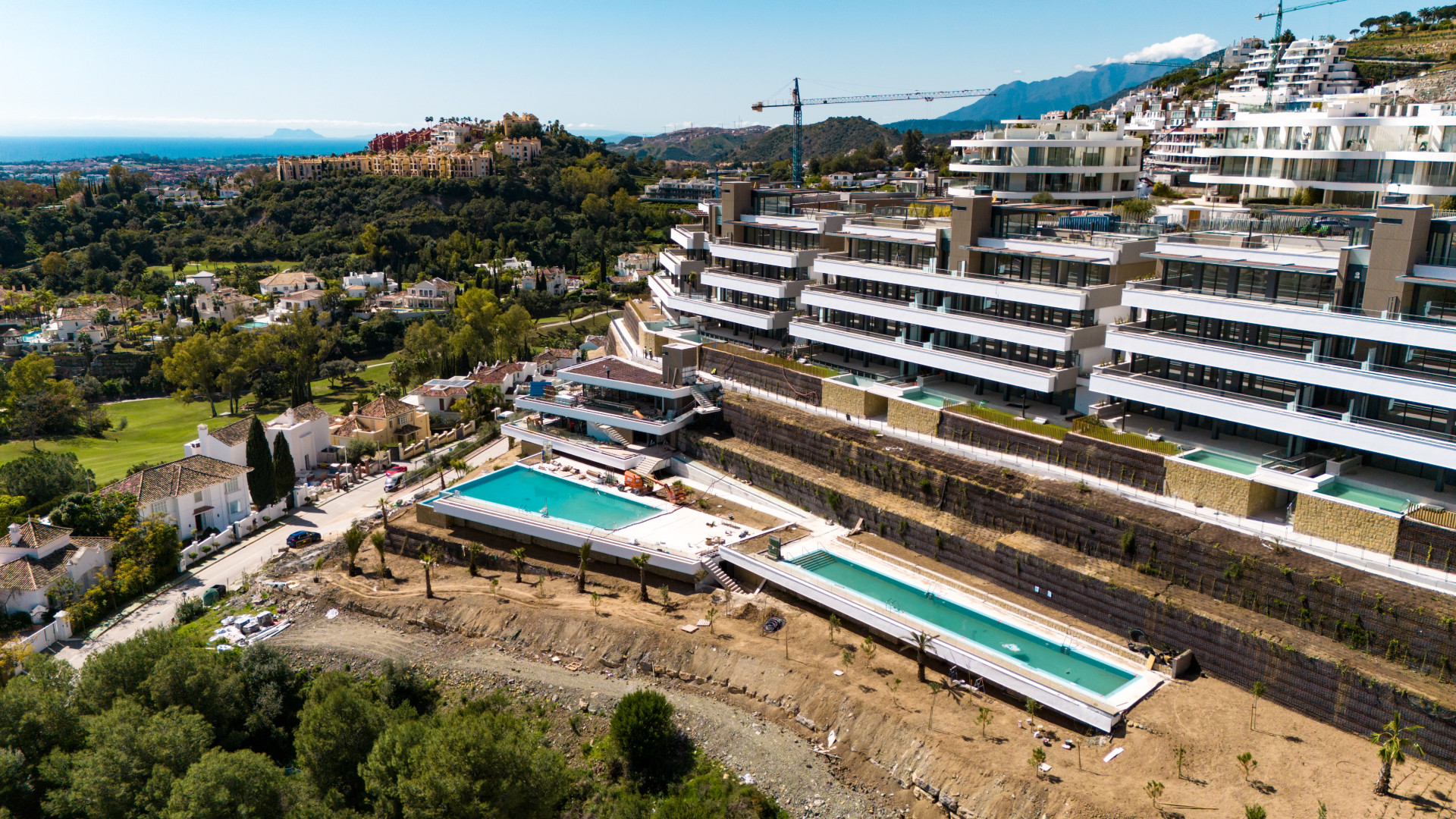 Fantastic complex of 3 and 4 bedroom apartments with panoramic sea views over the Golf Valley — photo 11
