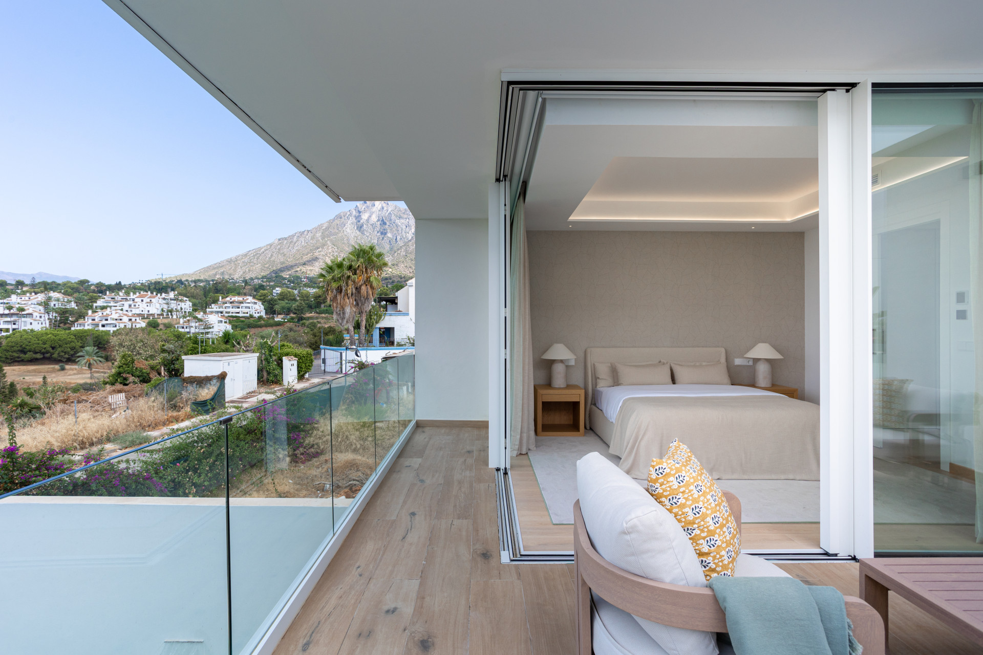 Image 16: Detached Villa For sale, Marbella, €1,950,000 [HFMn644365]