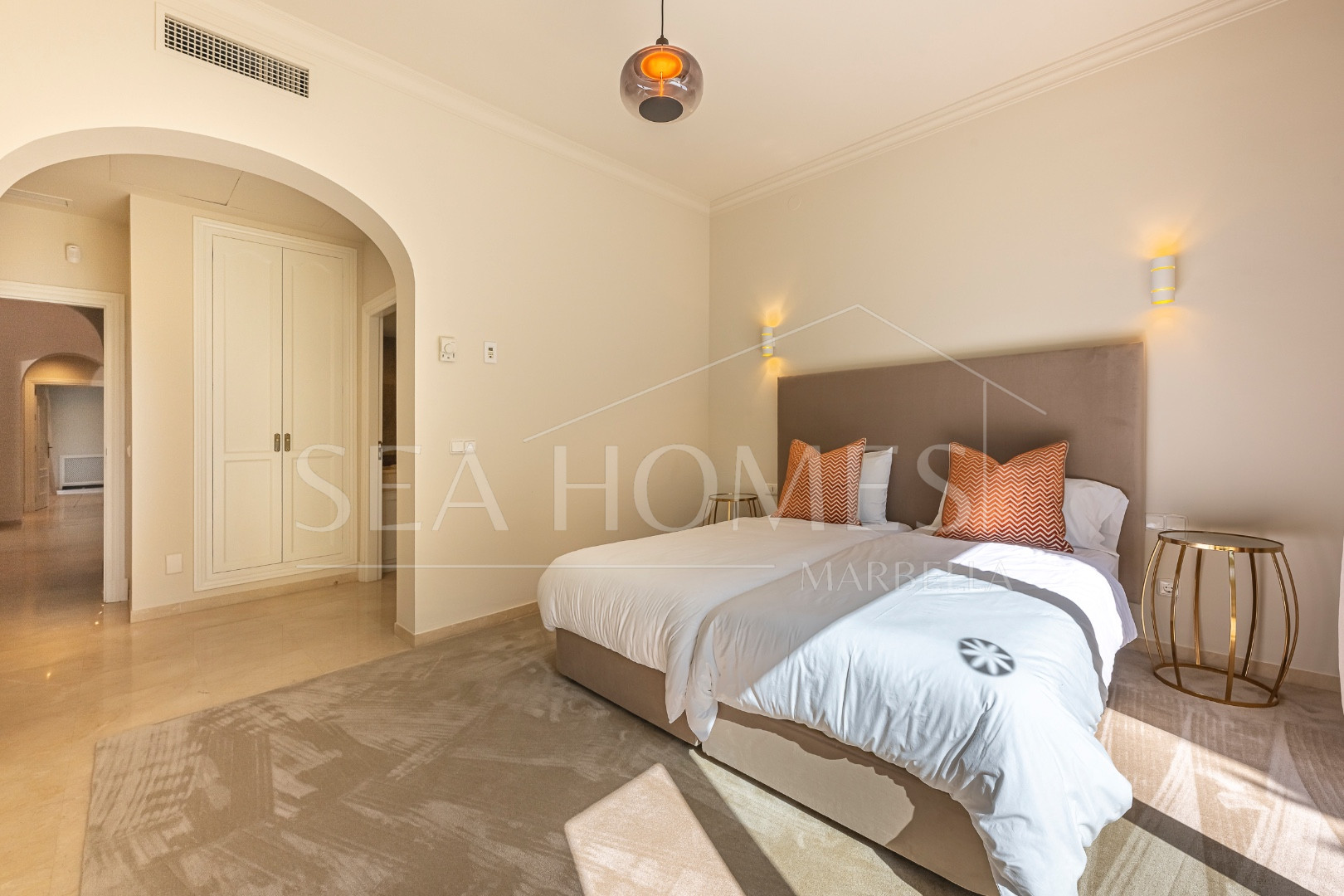 Villa Penati - Andalucian villa with 24h security