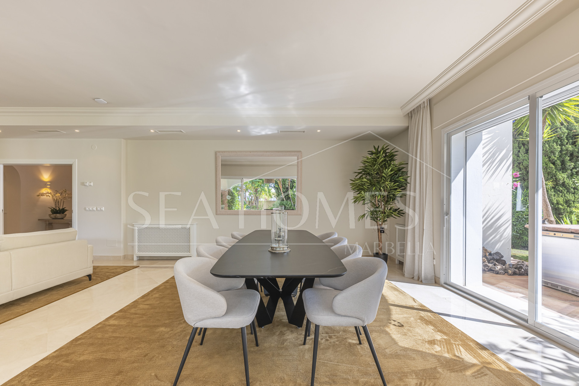 Villa Penati - Andalucian villa with 24h security