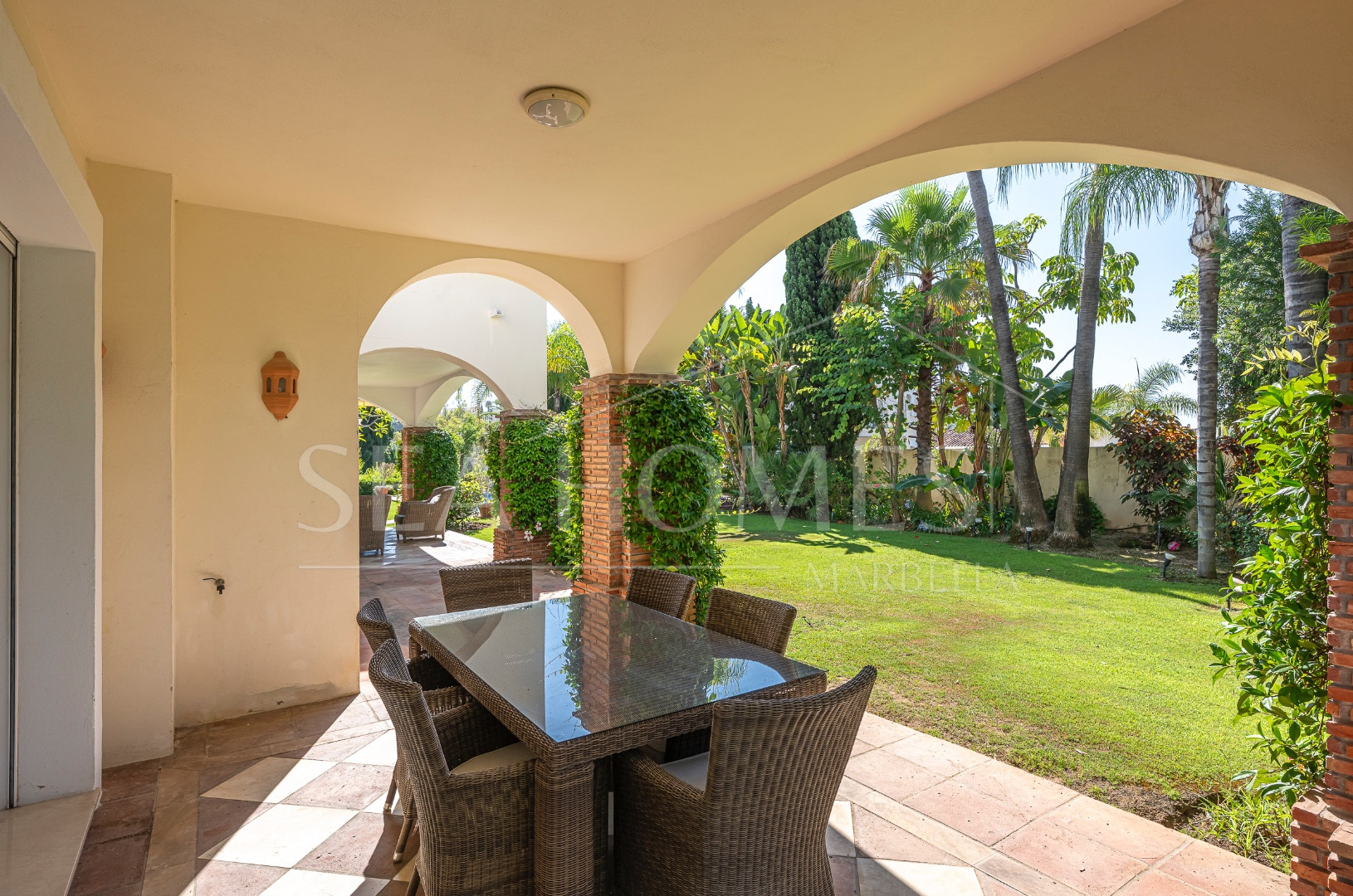 Villa Penati - Andalucian villa with 24h security