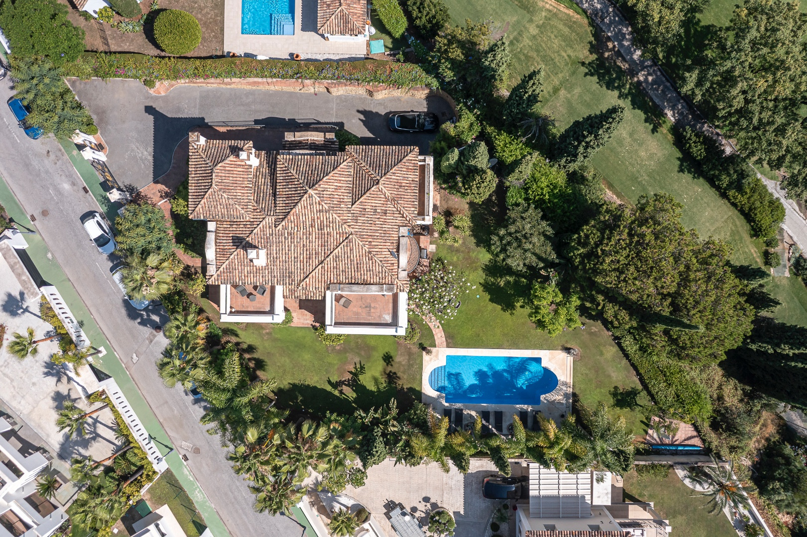 Villa zum Verkauf in Benahavis, Costa del Sol