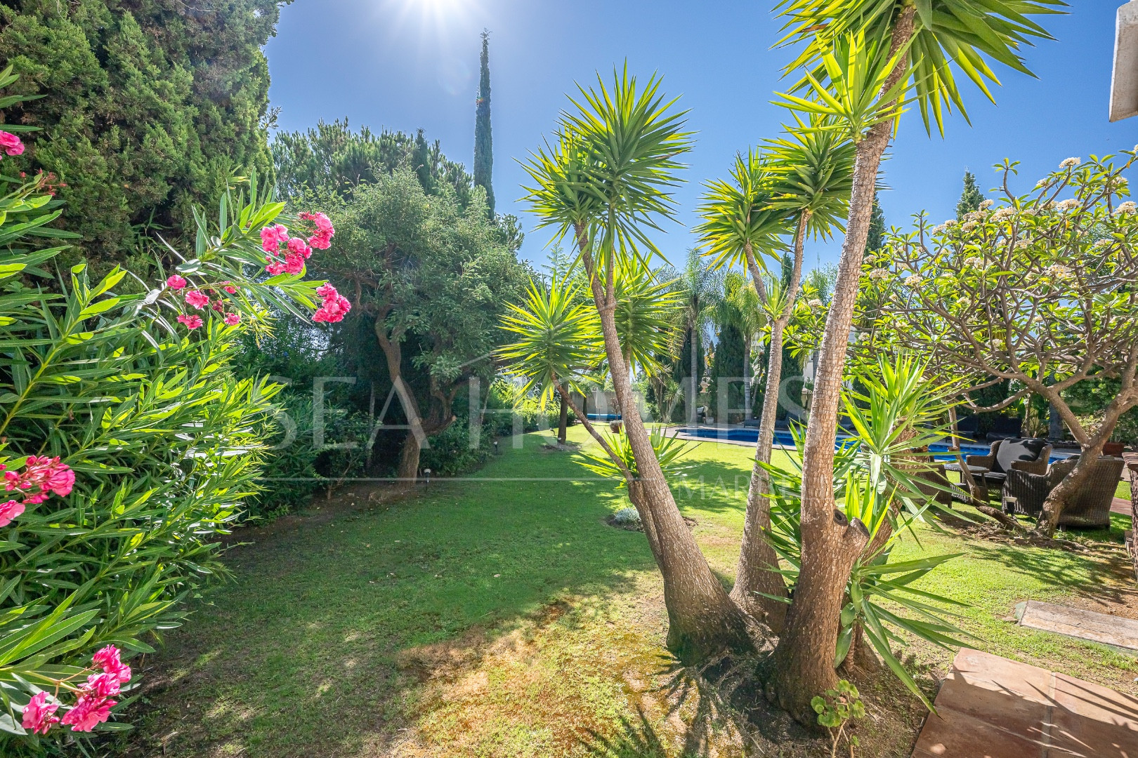 Villa Penati - Andalucian villa with 24h security