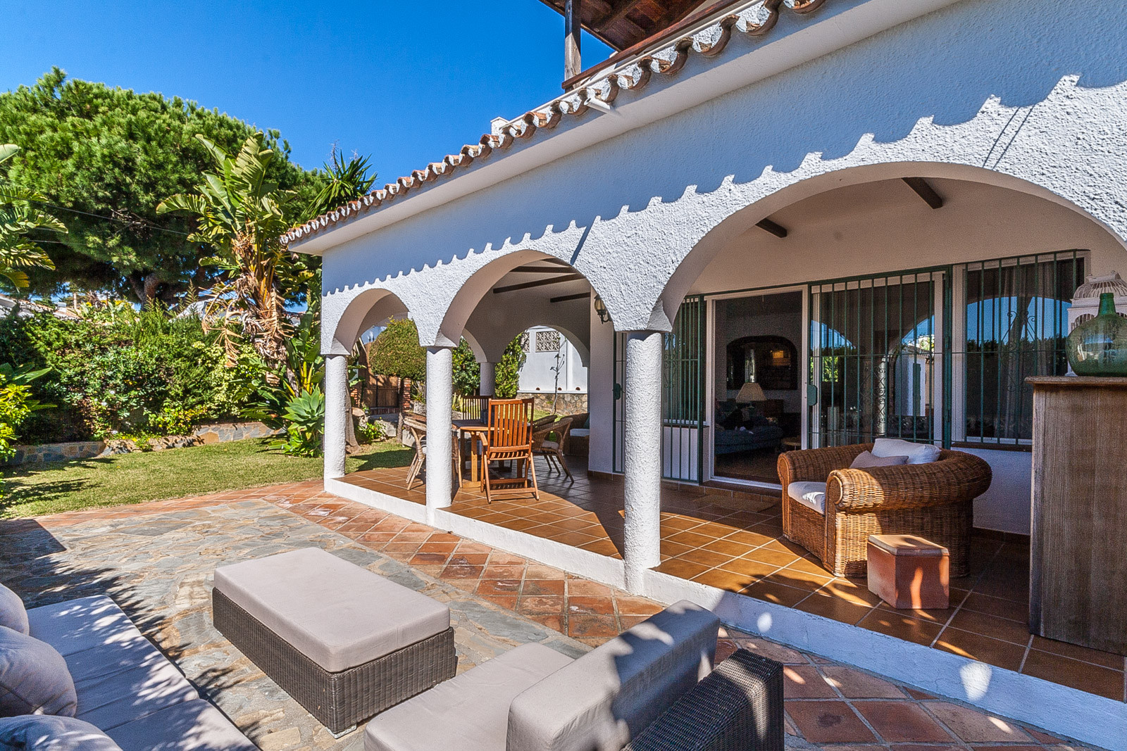 Villa in Nueva Andalucia