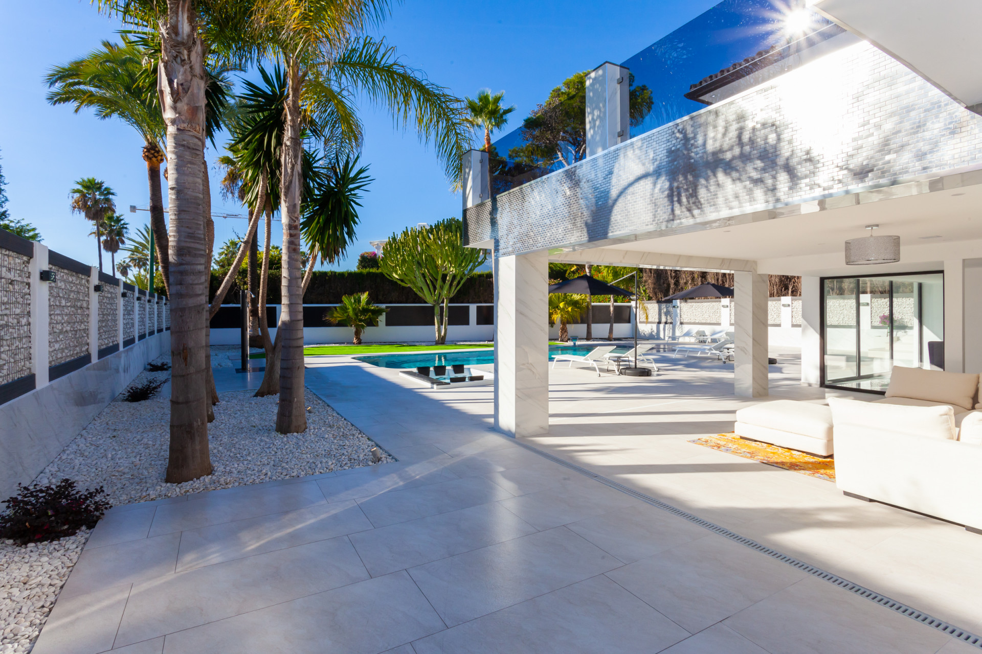 Villa Marbella East V2050