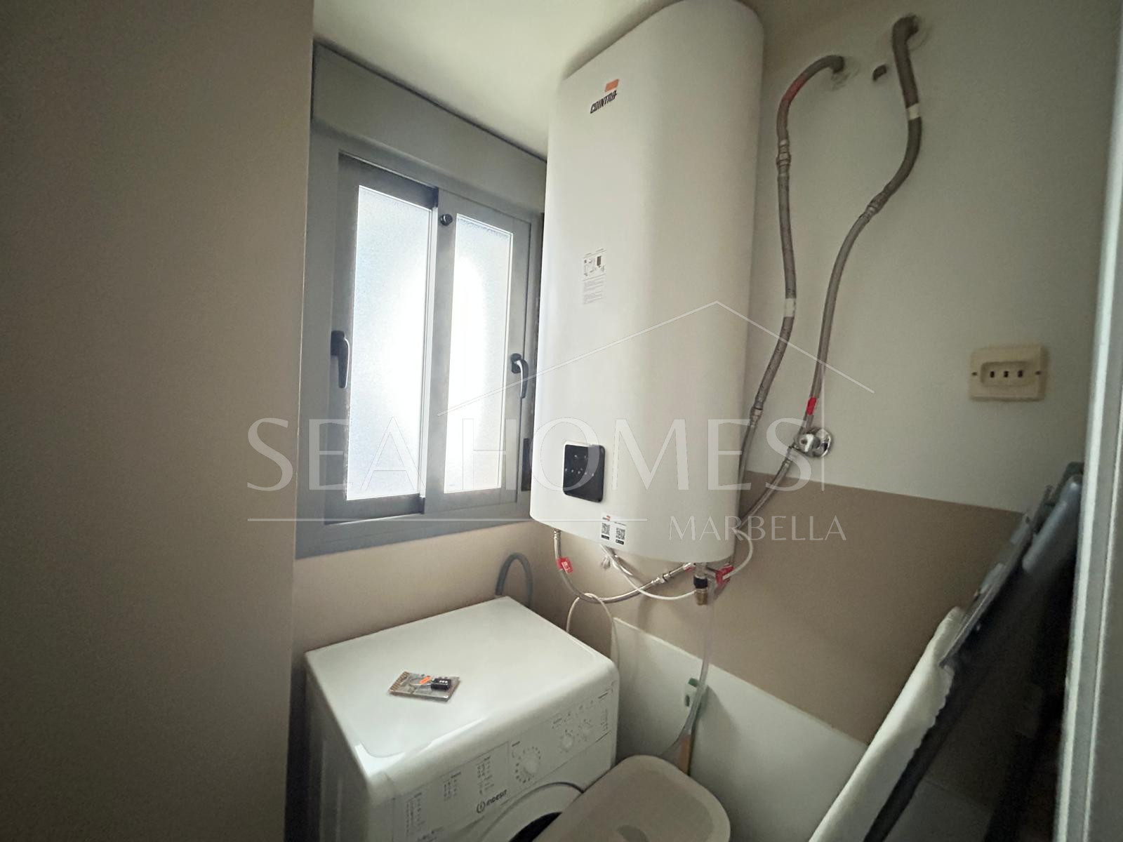 Apartment available second line to the beach in the heart of Estepona