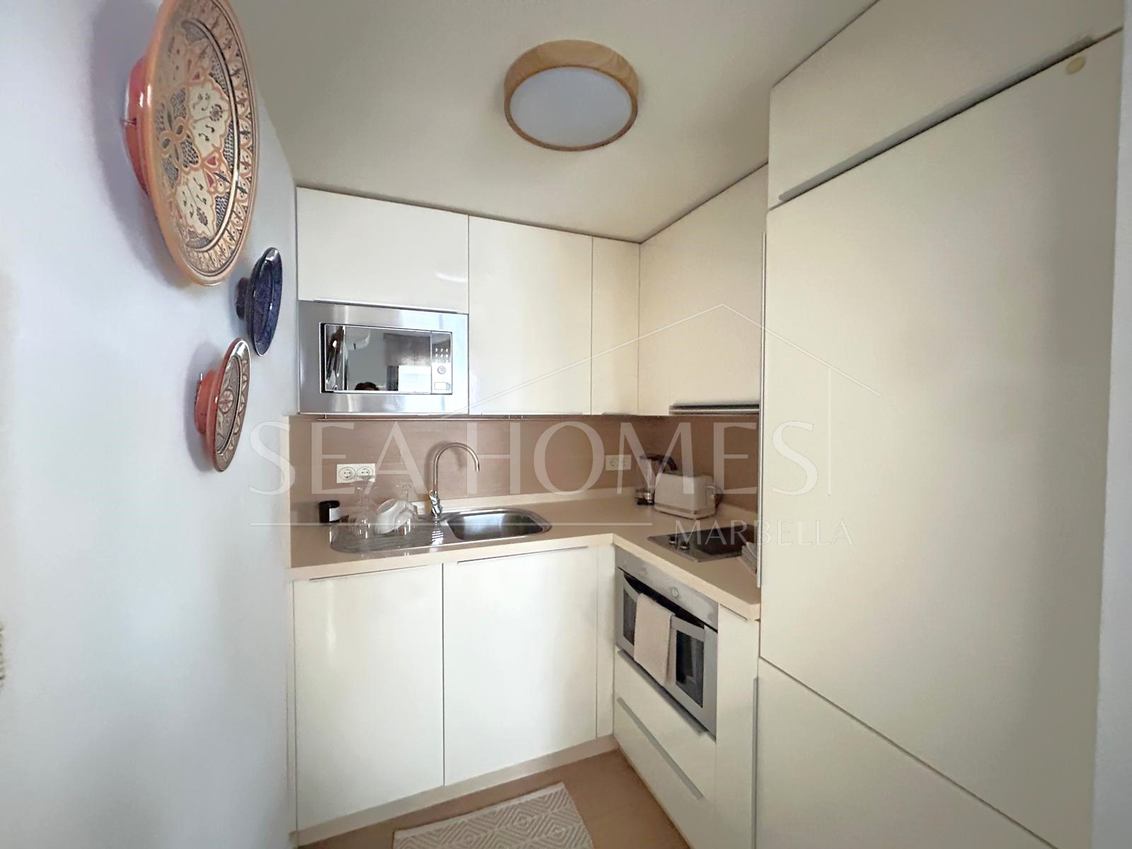 Apartment available second line to the beach in the heart of Estepona